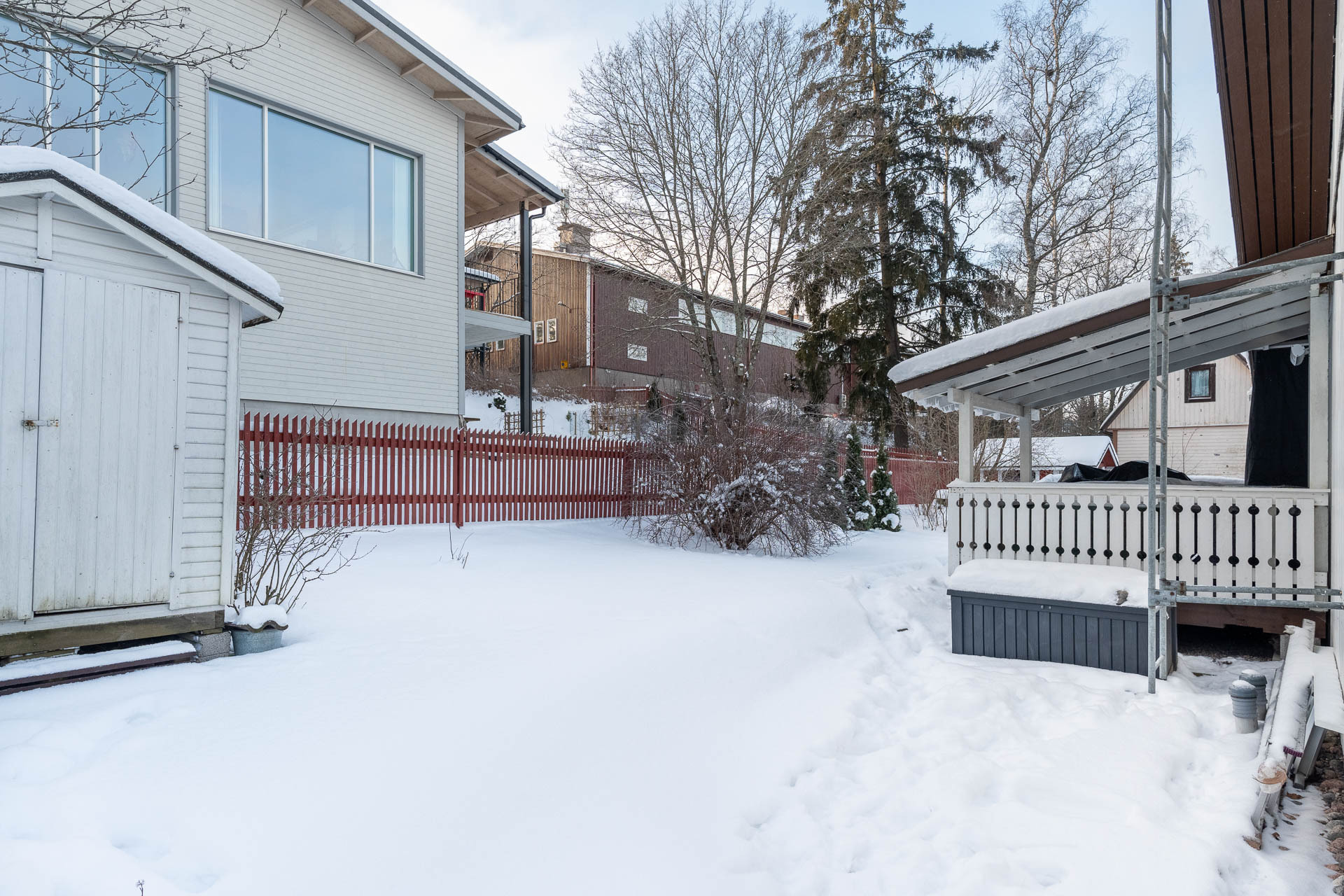 Mäenalus 20, Tapanila, Helsinki