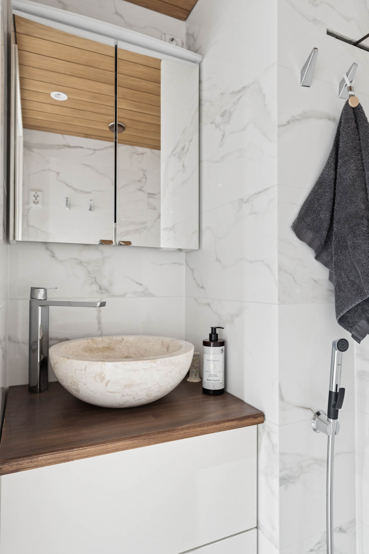 Mäenalus 20, Tapanila, Helsinki