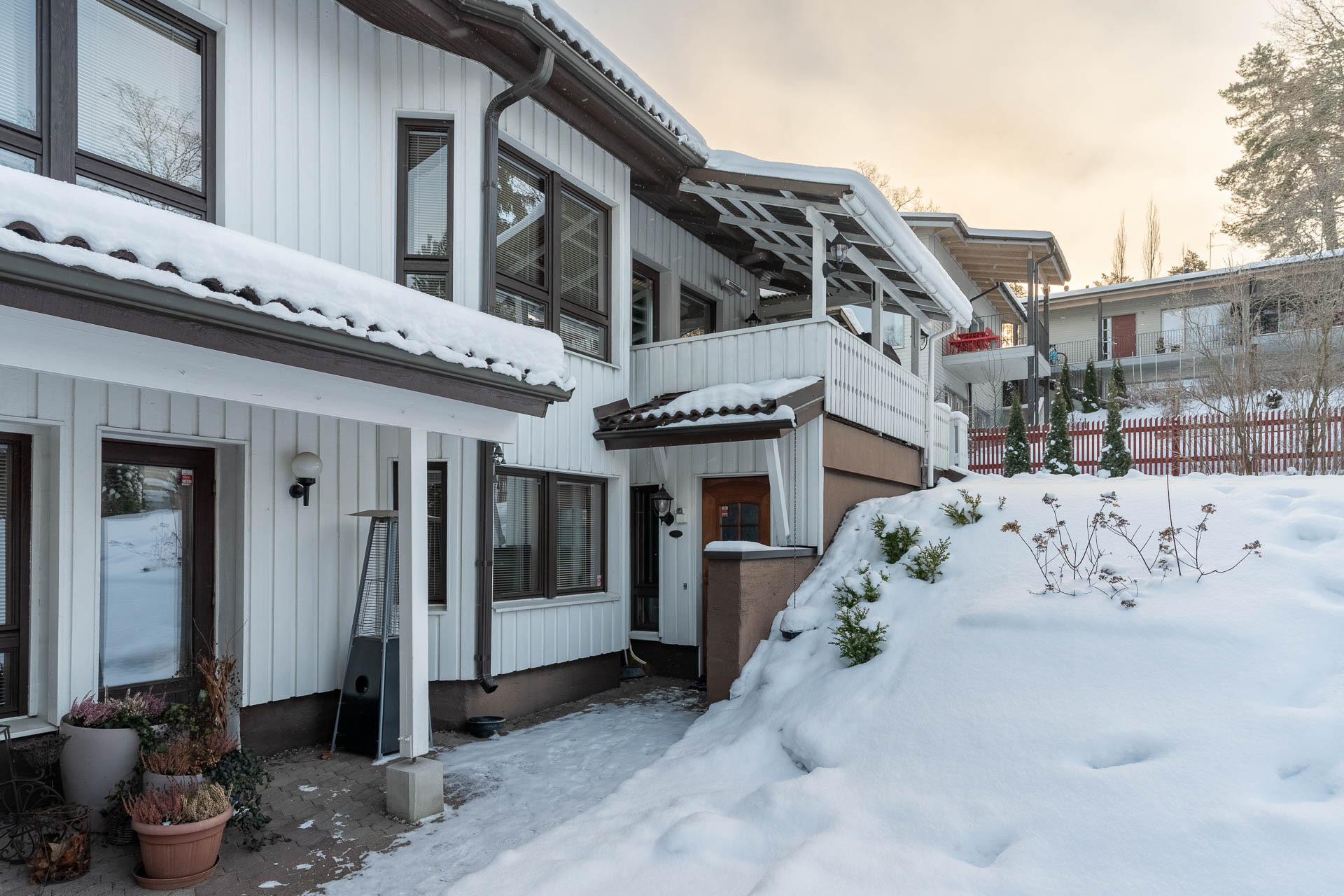 Mäenalus 20, Tapanila, Helsinki