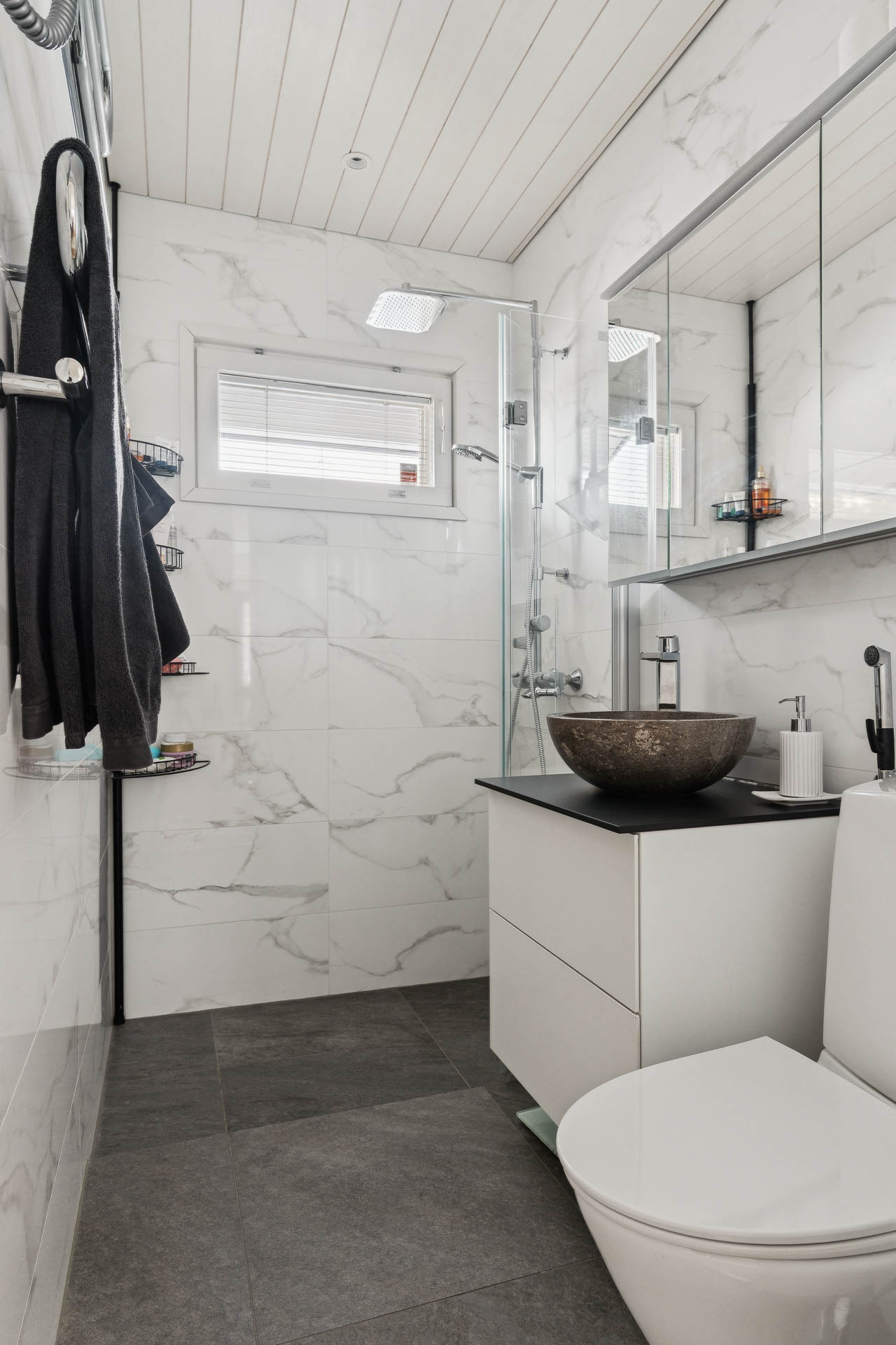 Mäenalus 20, Tapanila, Helsinki