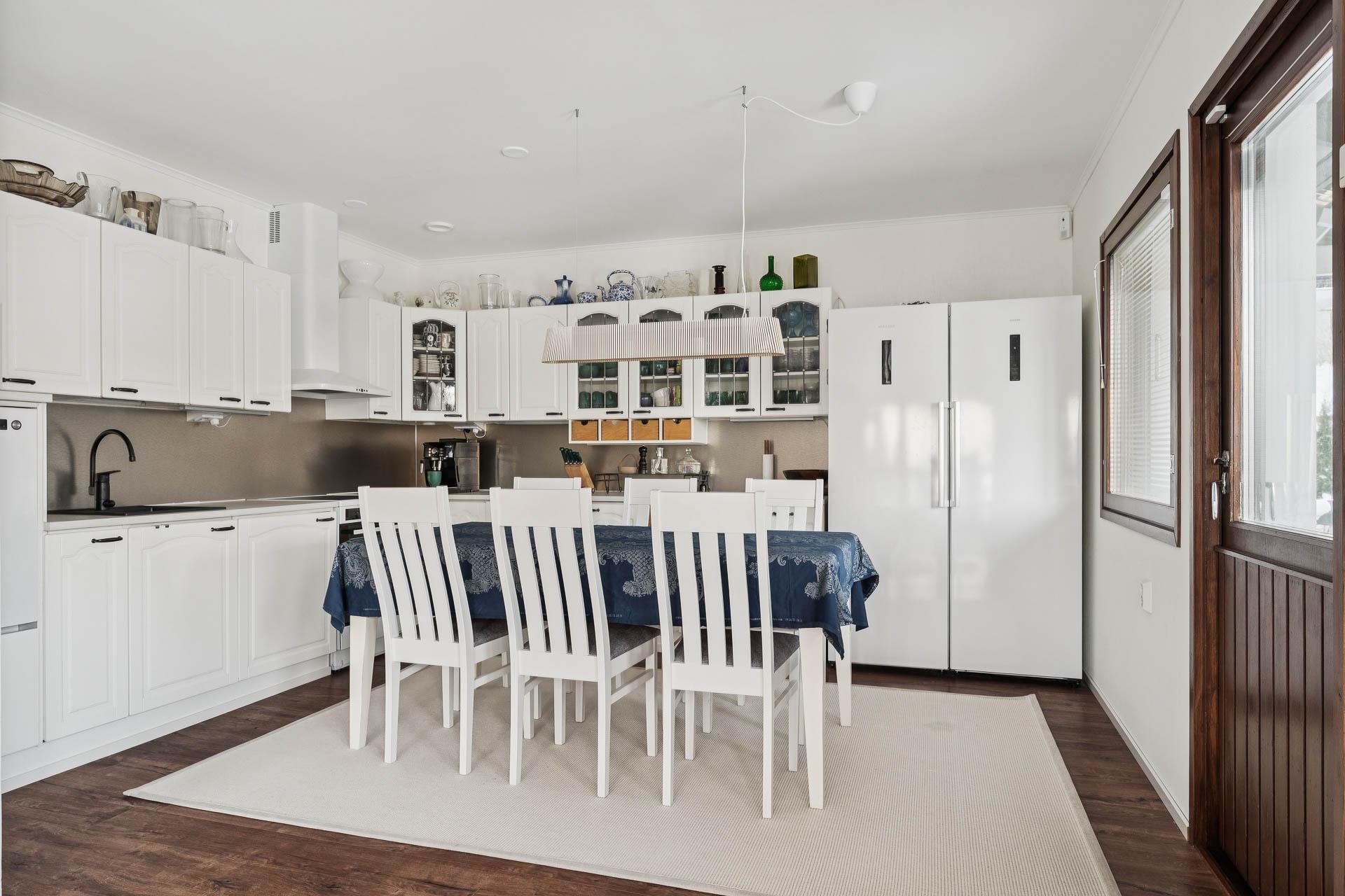 Mäenalus 20, Tapanila, Helsinki