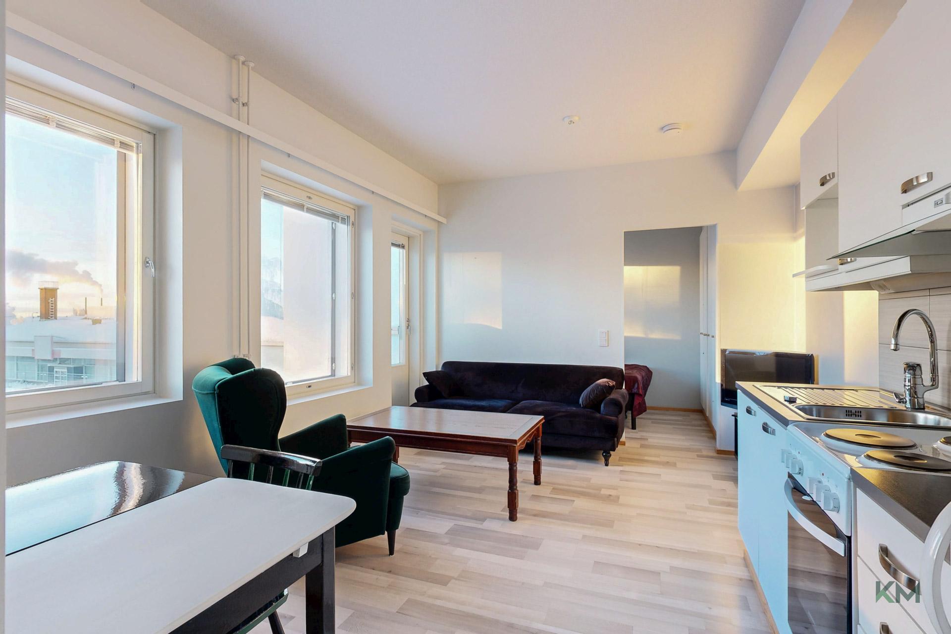 Vapaudentie 10, Keskusta, Rovaniemi