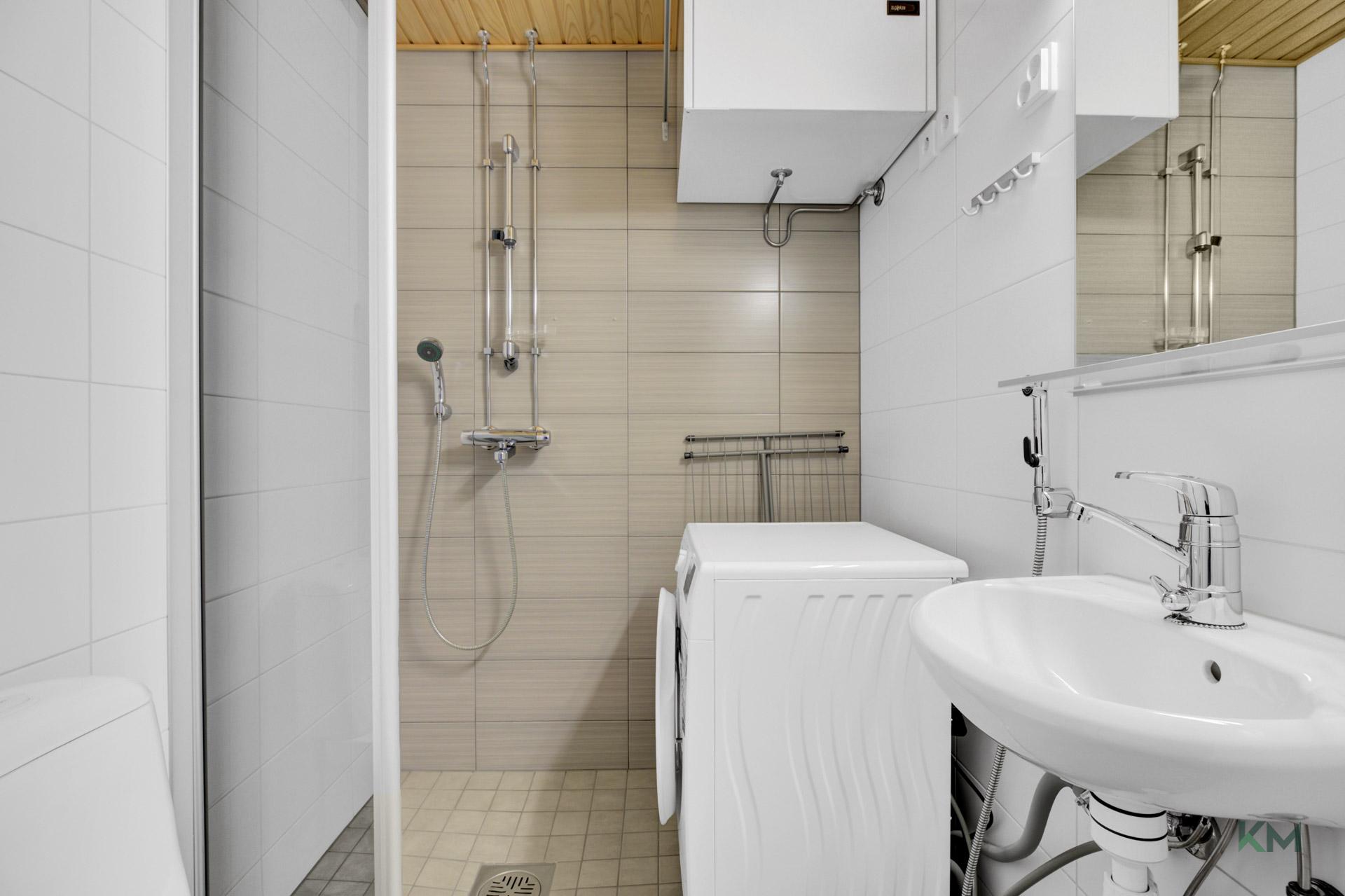 Vapaudentie 10, Keskusta, Rovaniemi