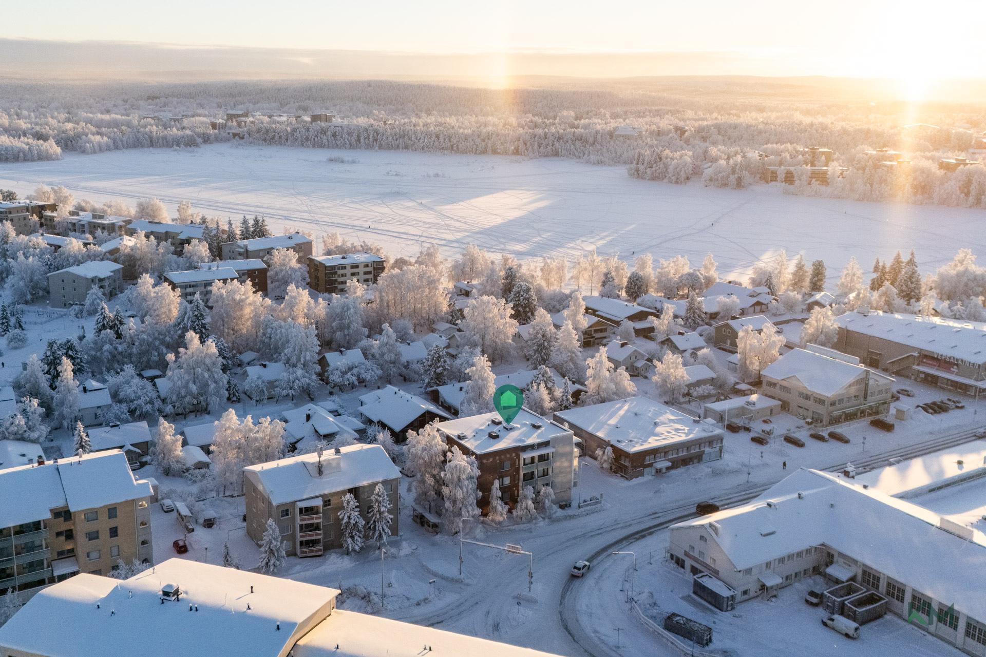 Vapaudentie 10, Keskusta, Rovaniemi