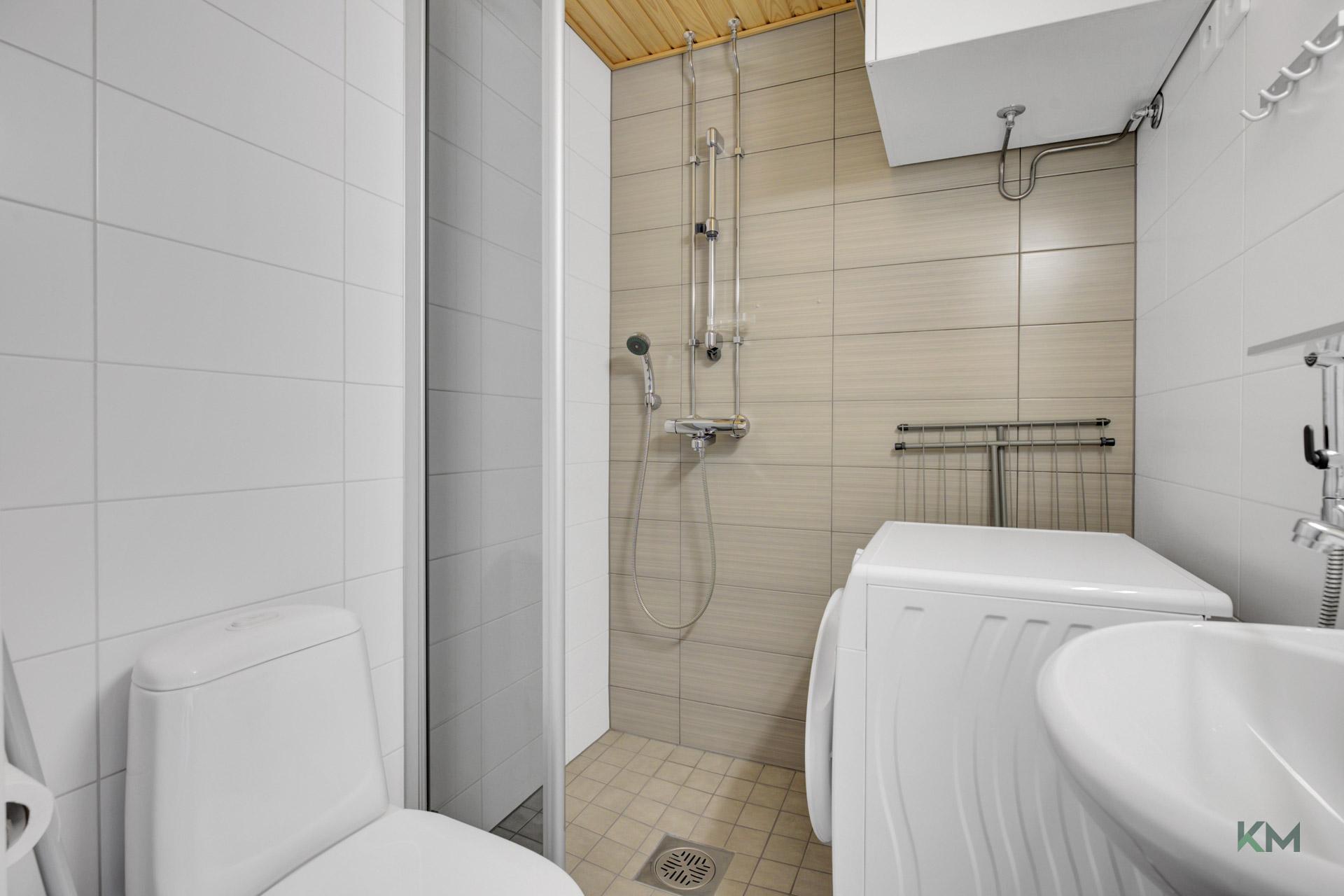 Vapaudentie 10, Keskusta, Rovaniemi