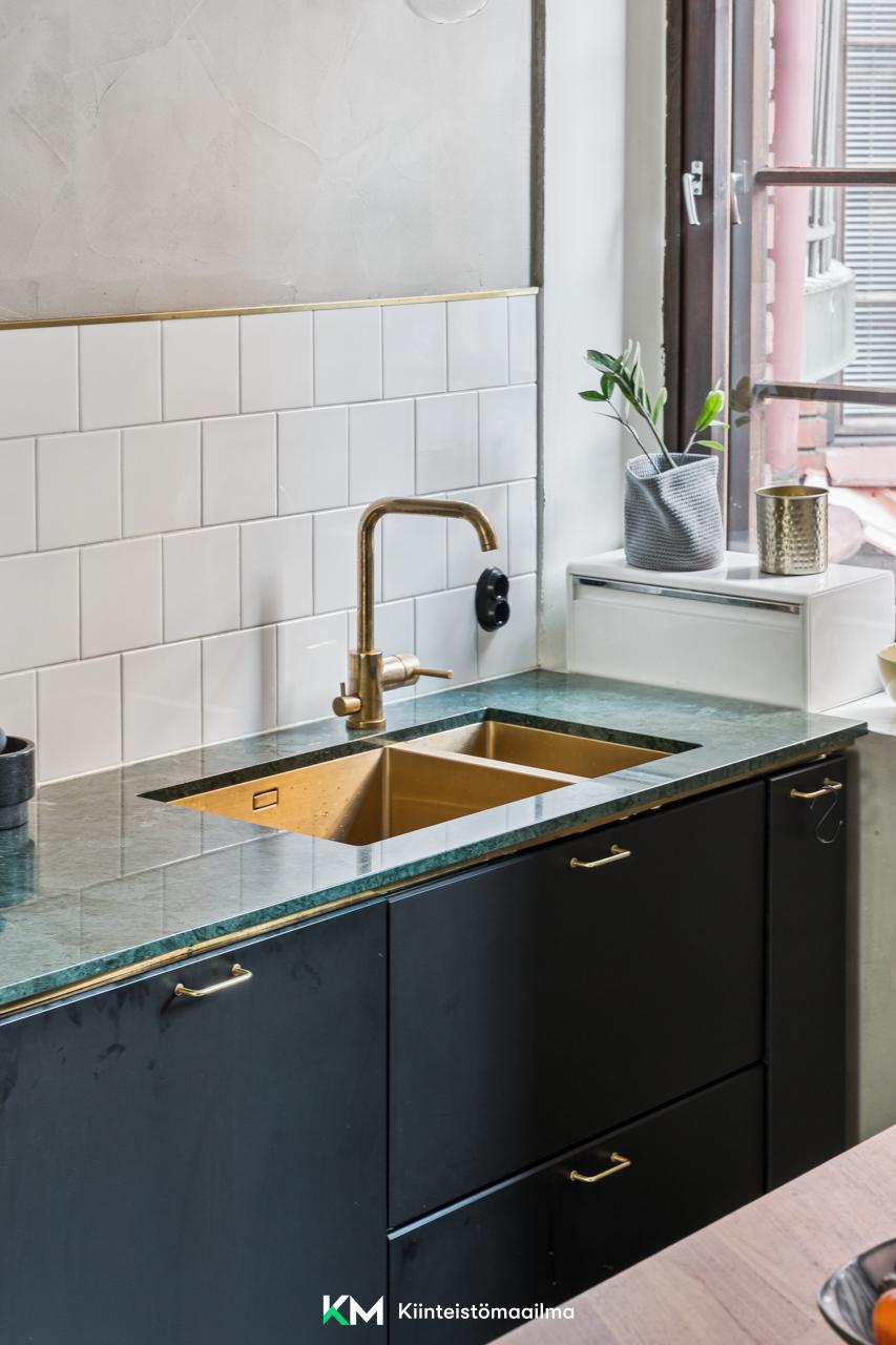 Siltasaarenkatu 11, Siltasaari, Helsinki