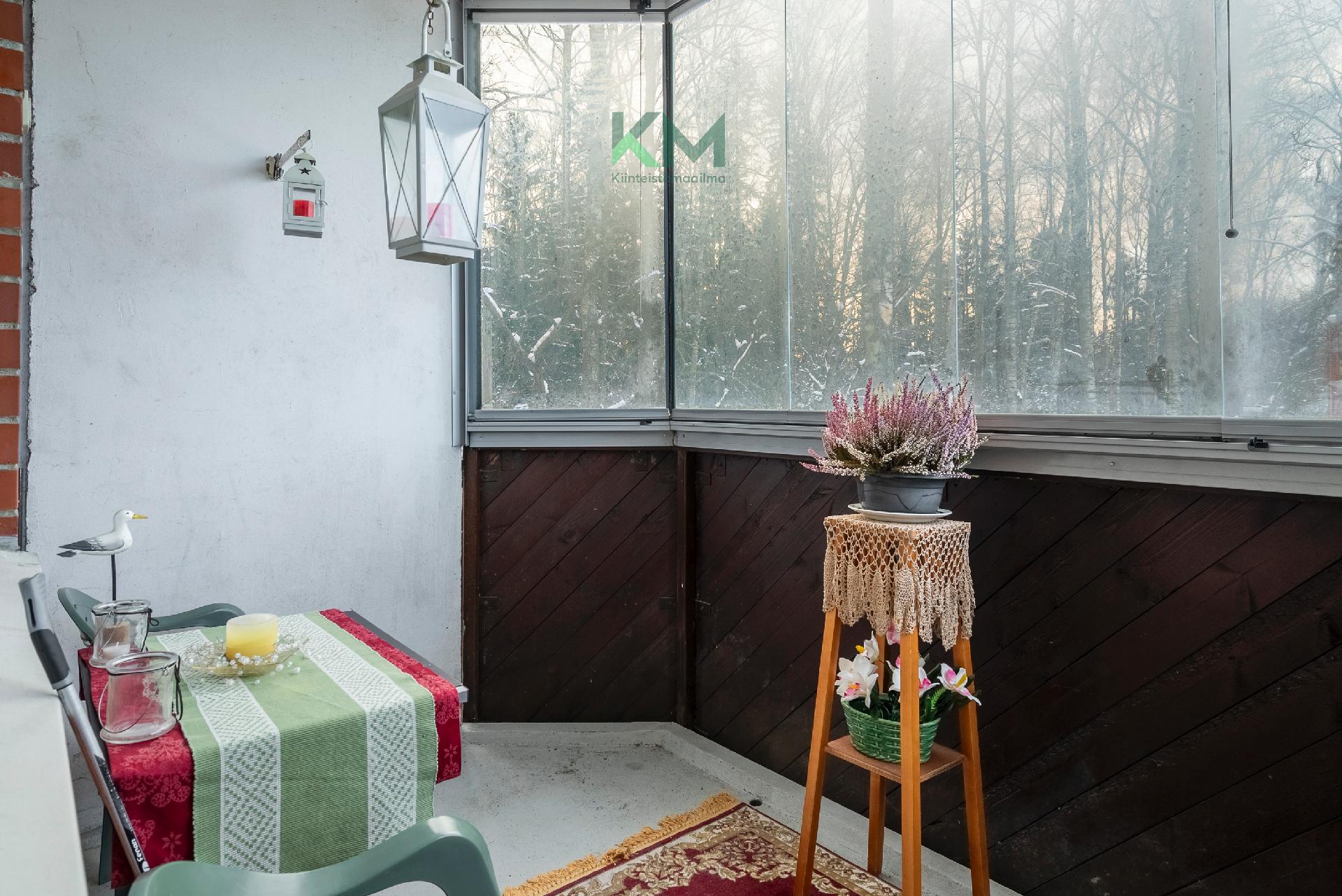 Lehdokkipolku 4, Itäkeskus, Helsinki