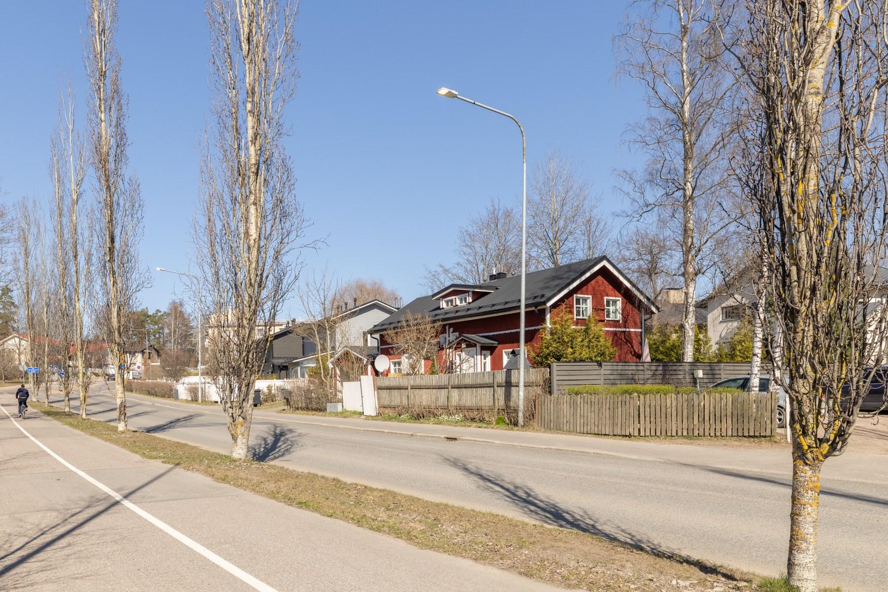Kotinummentie 39 lähiympäristöä