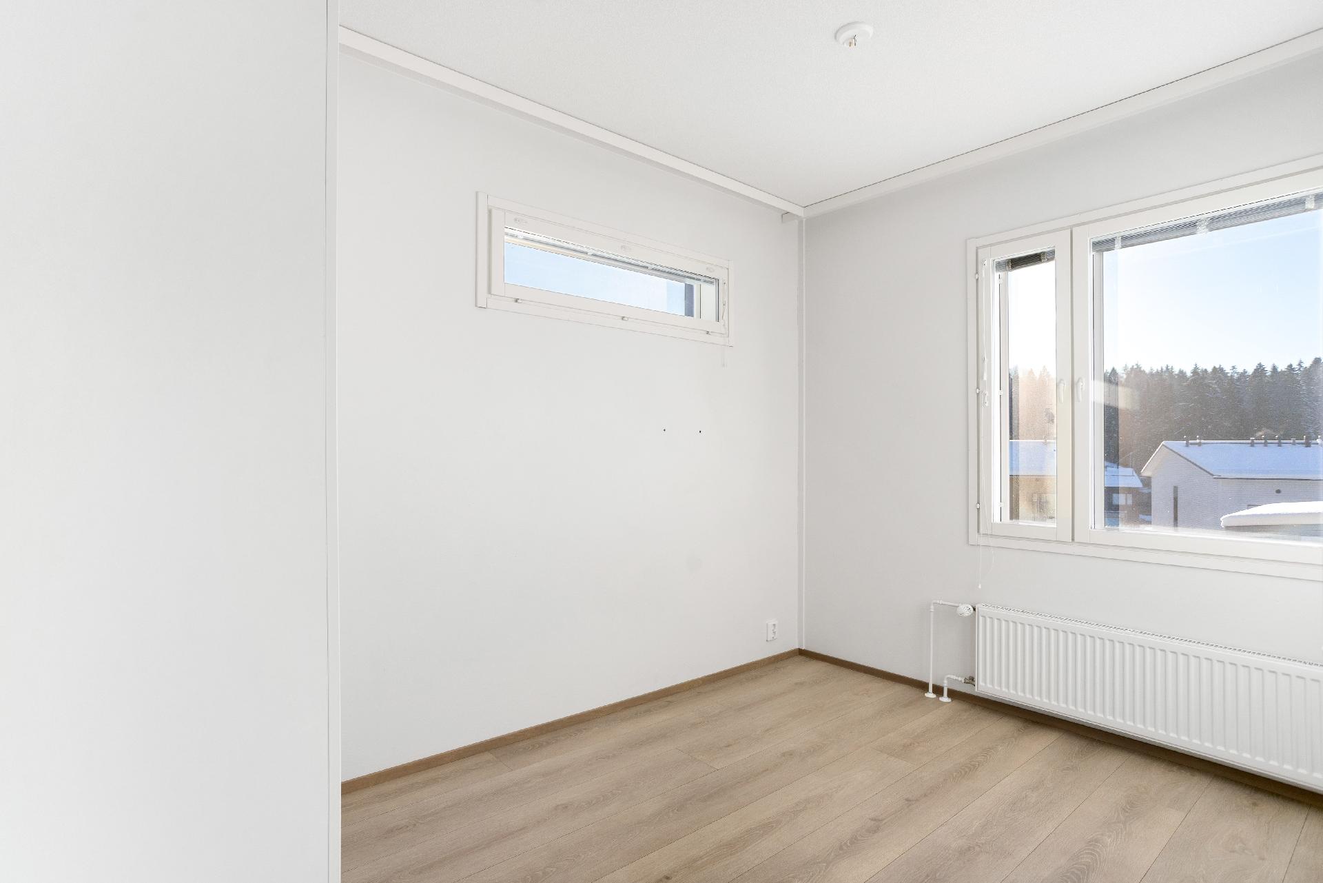 Harmaaniitynkuja 4, Tillinmäki, Espoo