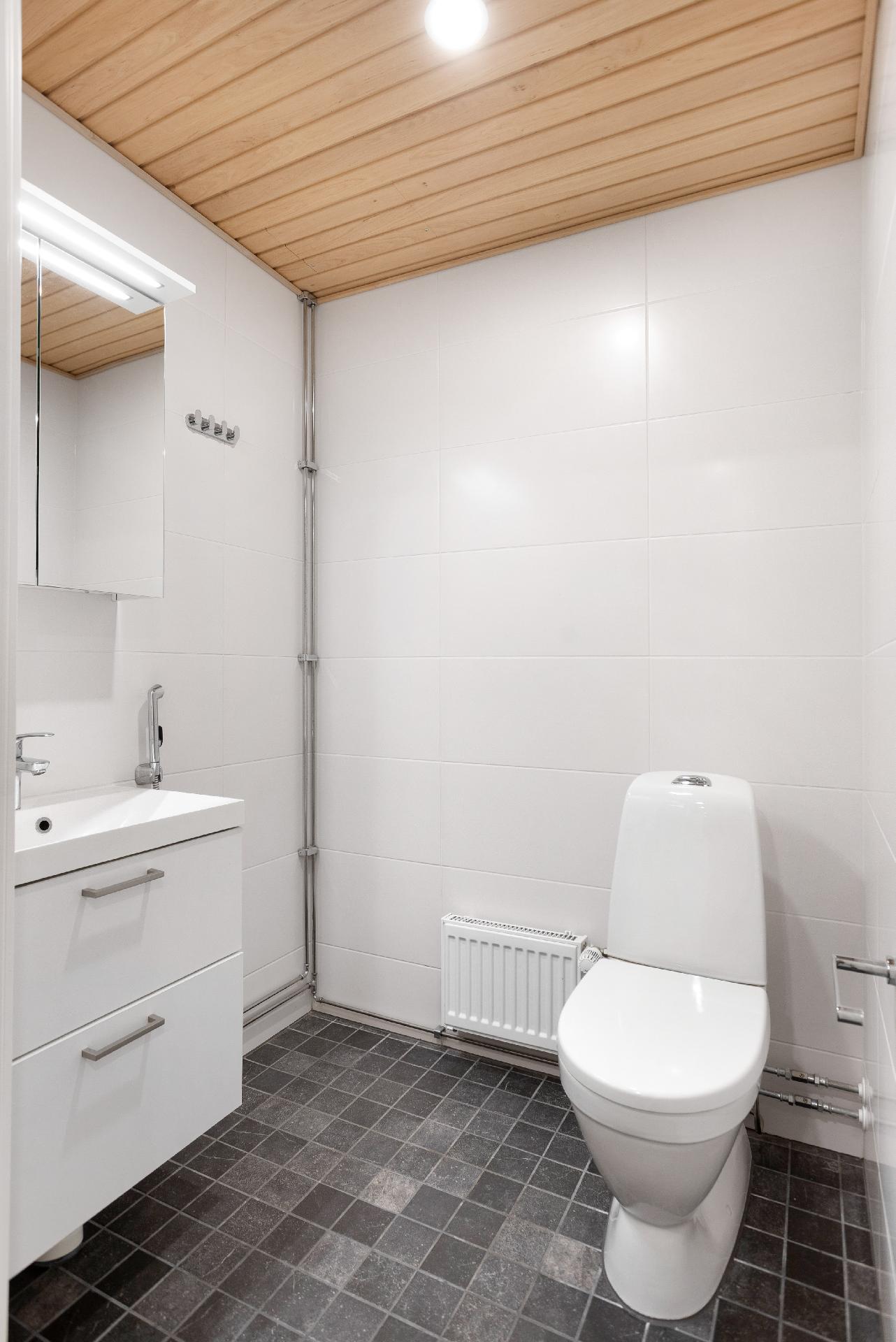 Harmaaniitynkuja 4, Tillinmäki, Espoo