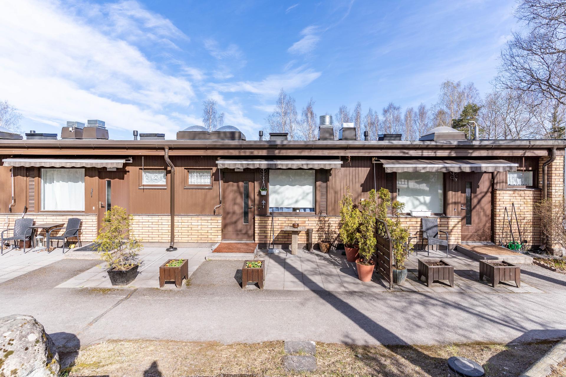 Katriinaperintie 7-9, Nummela, Vihti