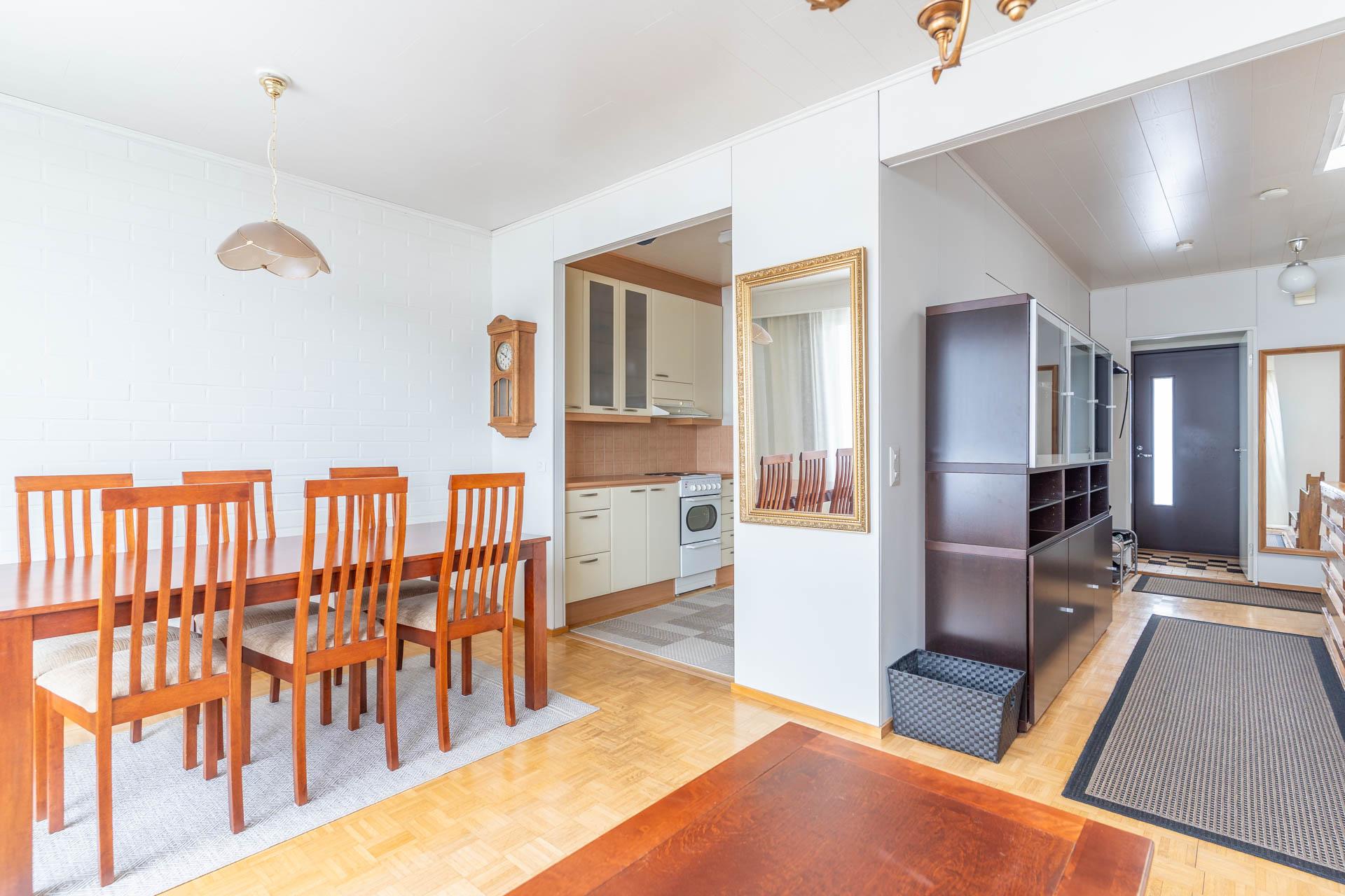 Katriinaperintie 7-9, Nummela, Vihti