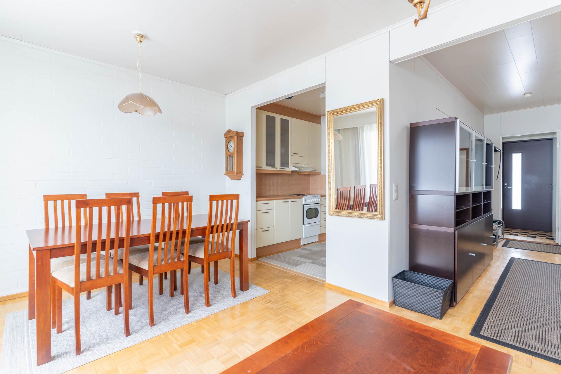 Katriinaperintie 7-9, Nummela, Vihti