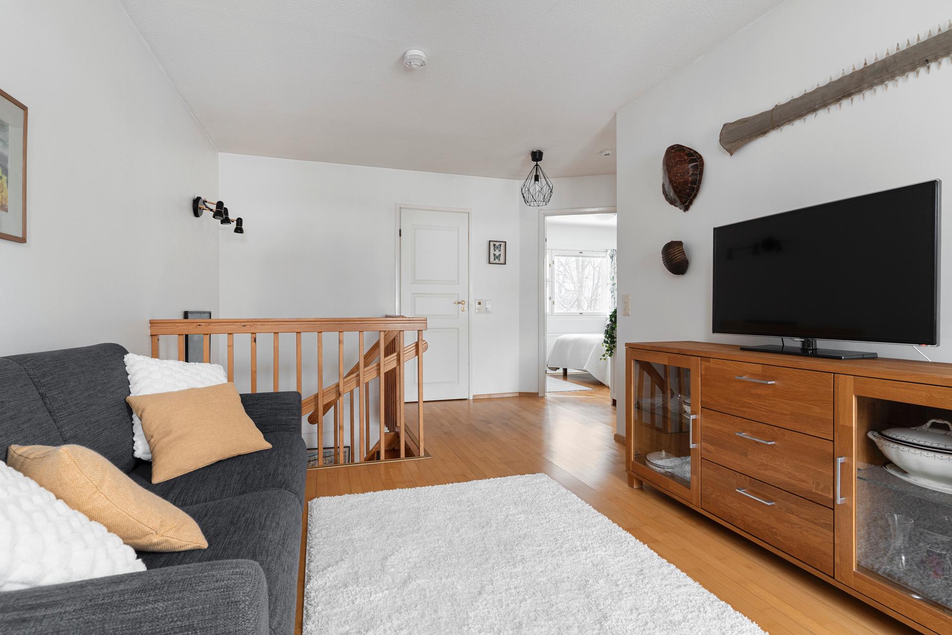 Kuismakuja 1, Pukinmäki, Helsinki