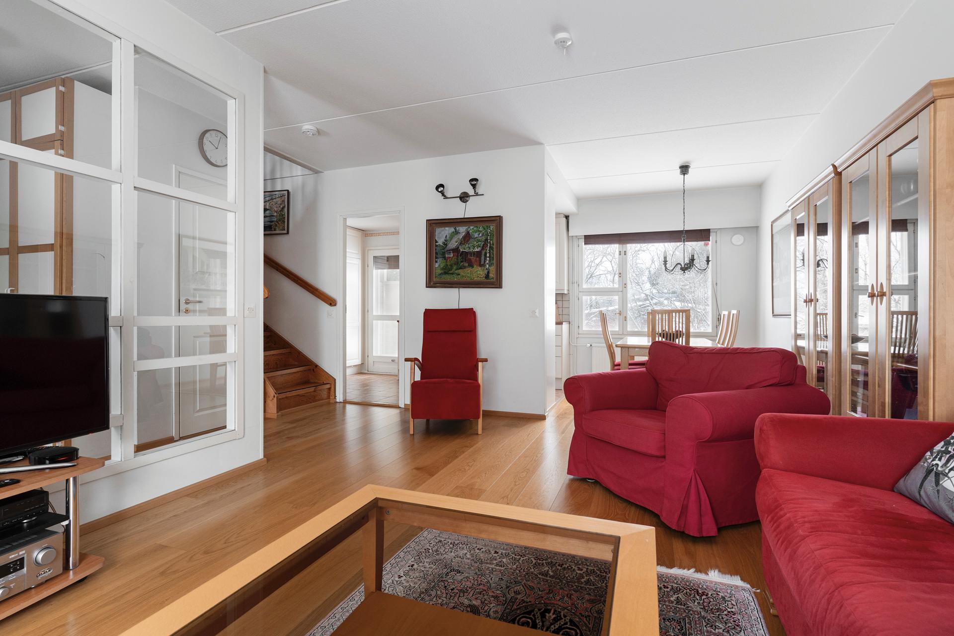 Kuismakuja 1, Pukinmäki, Helsinki