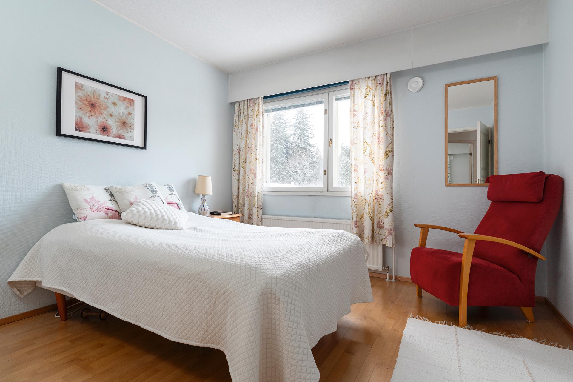 Kuismakuja 1, Pukinmäki, Helsinki