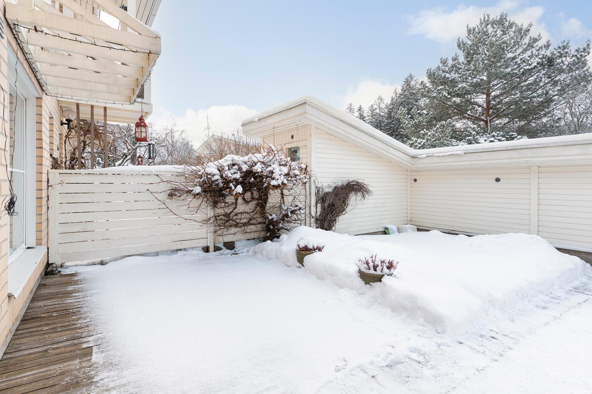 Kuismakuja 1, Pukinmäki, Helsinki