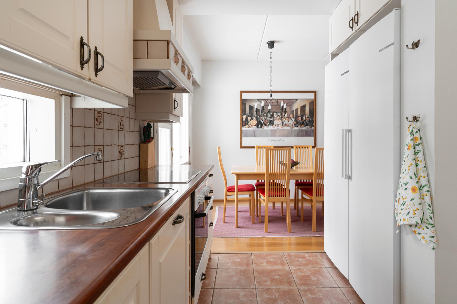 Kuismakuja 1, Pukinmäki, Helsinki