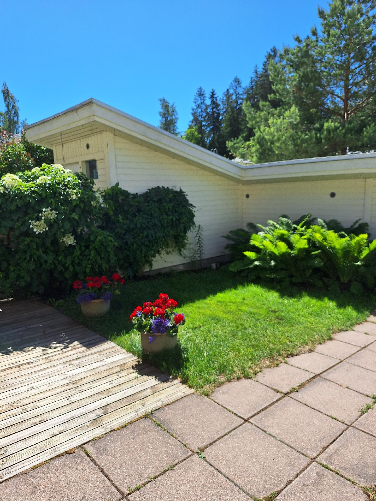 Kuismakuja 1, Pukinmäki, Helsinki