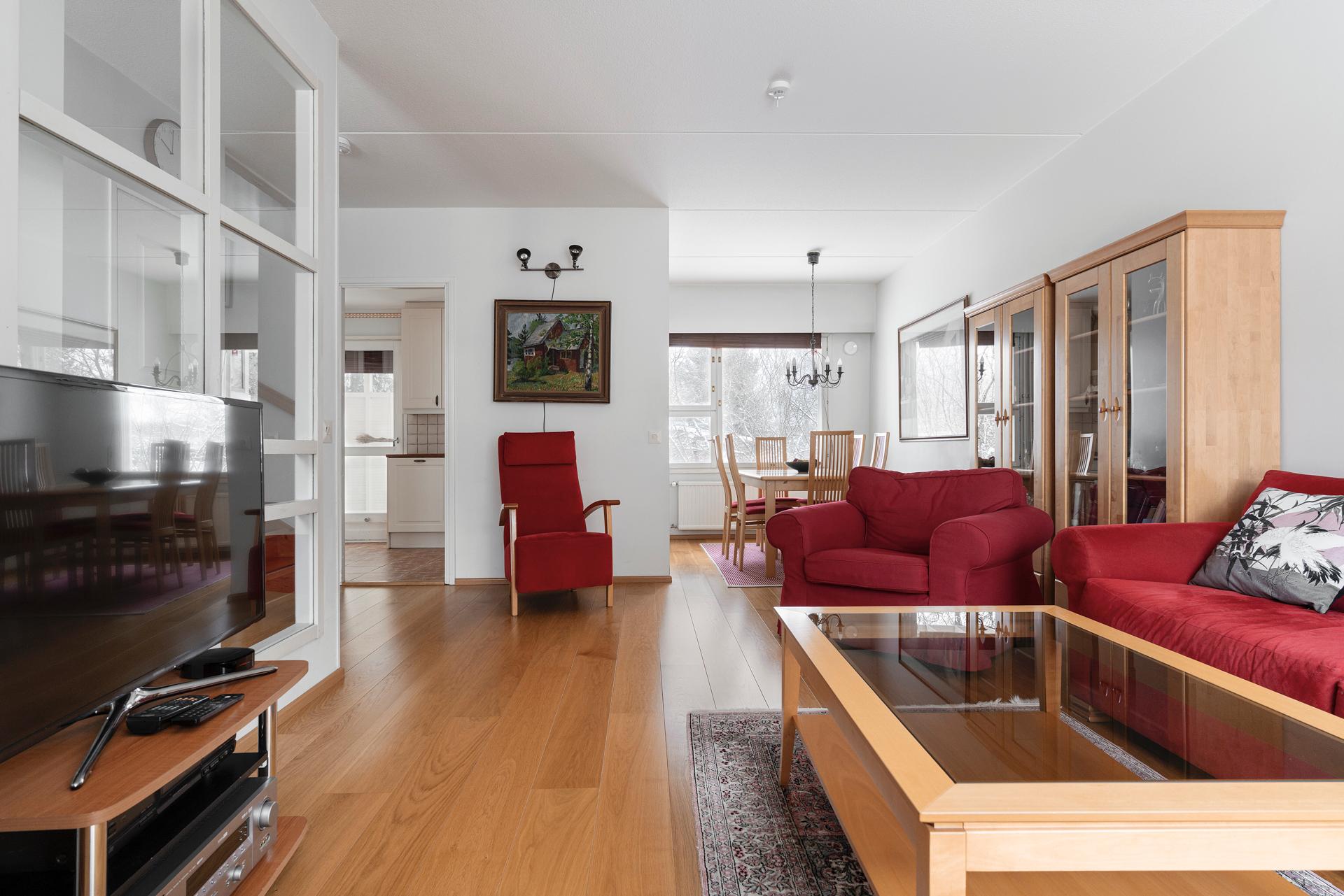 Kuismakuja 1, Pukinmäki, Helsinki