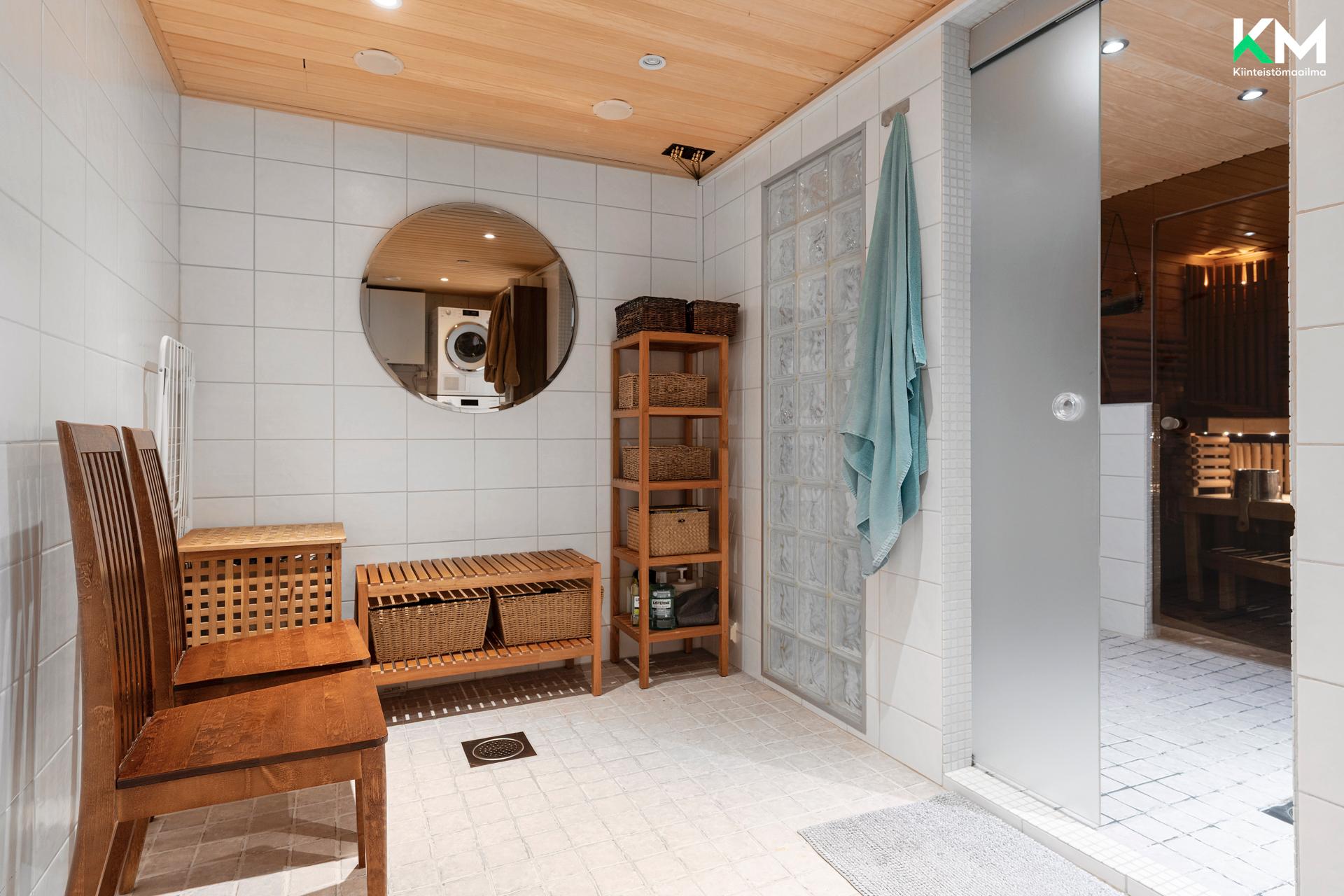 Myrttitie 3, Pukinmäki, Helsinki