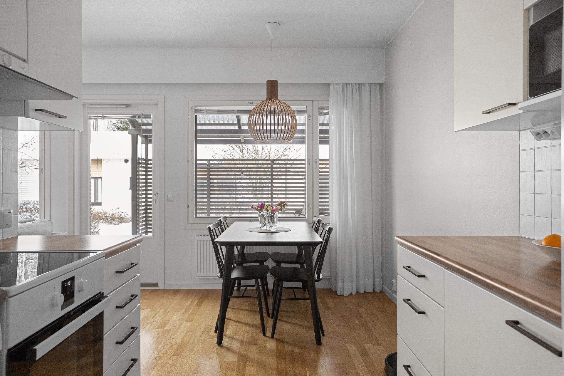 Torkkelintie 2, Ravilehto, Kouvola