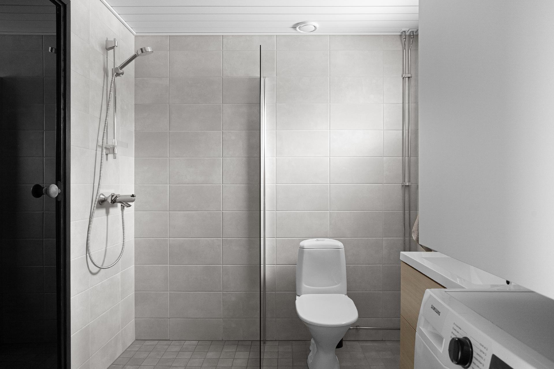 Torkkelintie 2, Ravilehto, Kouvola