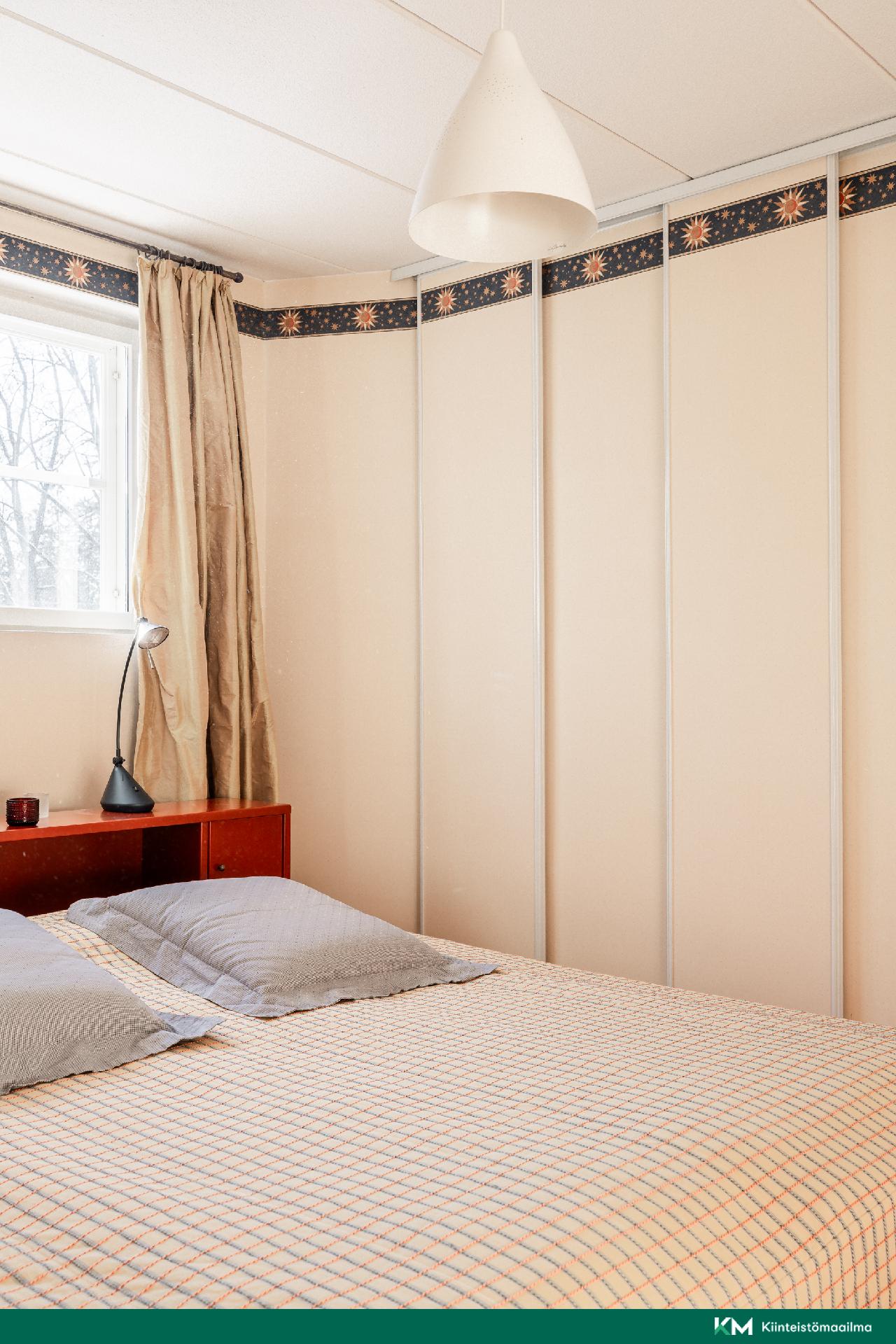 Kavallintie 37, Kauniainen