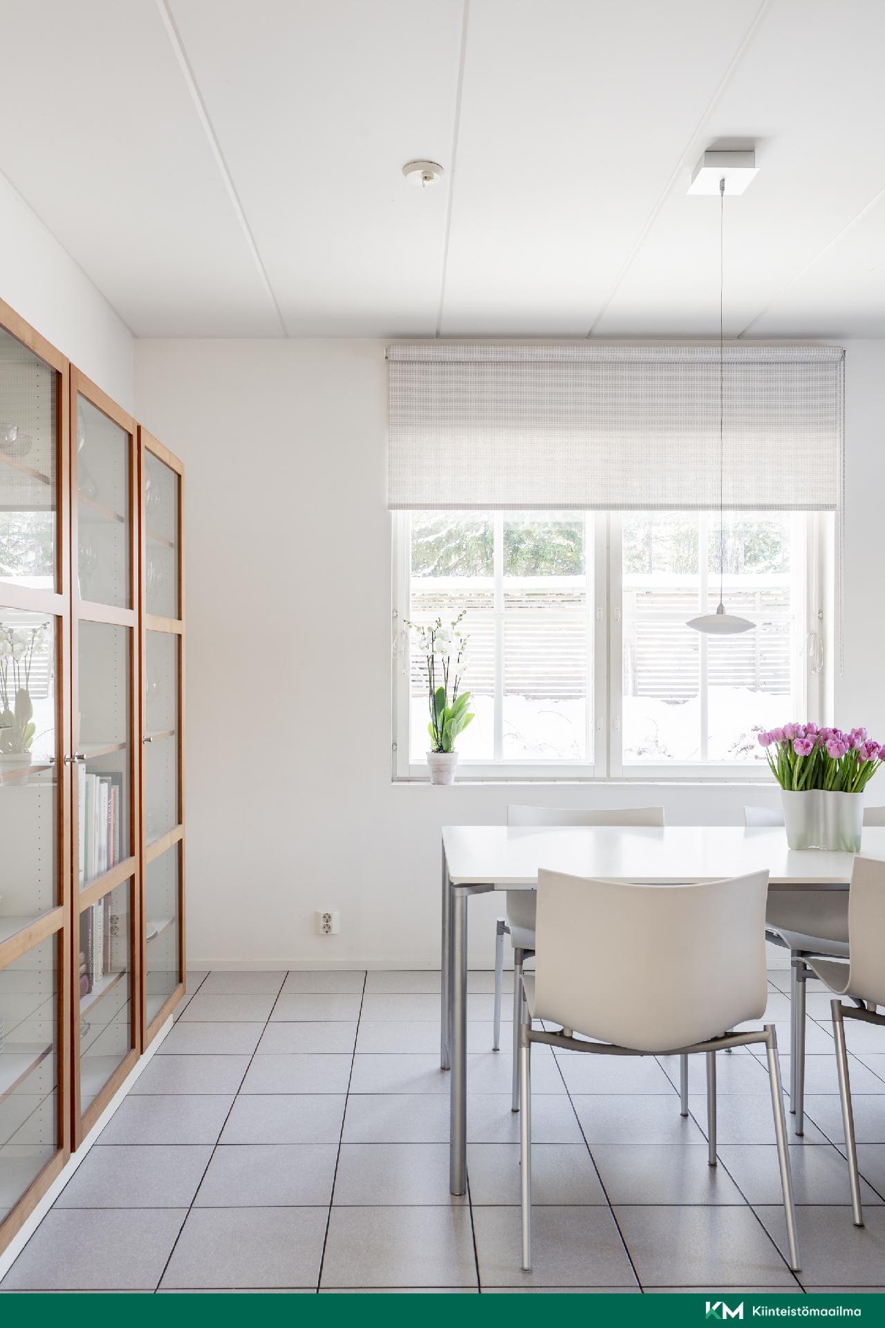 Kavallintie 37, Kauniainen