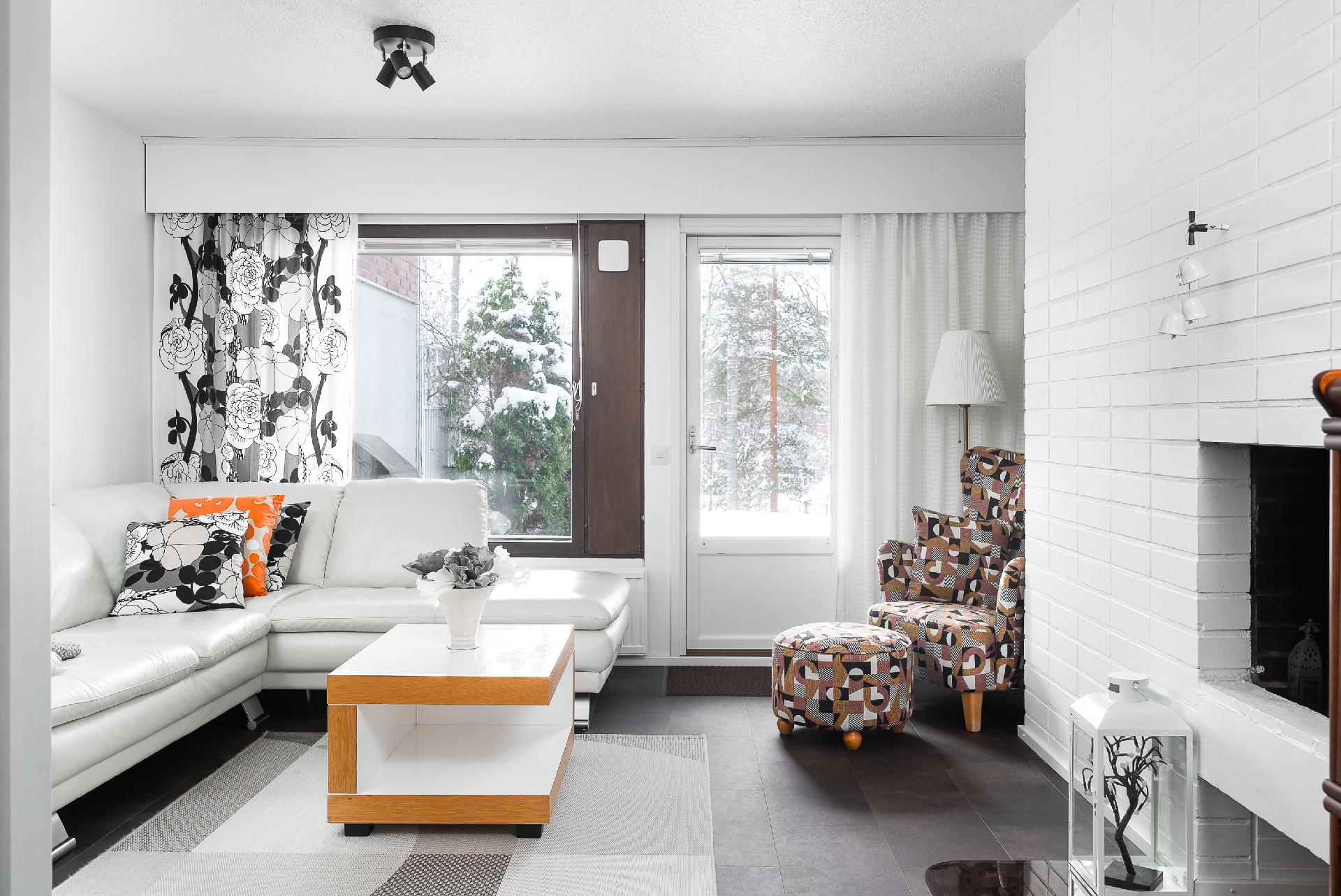 Alakerran takkahuone