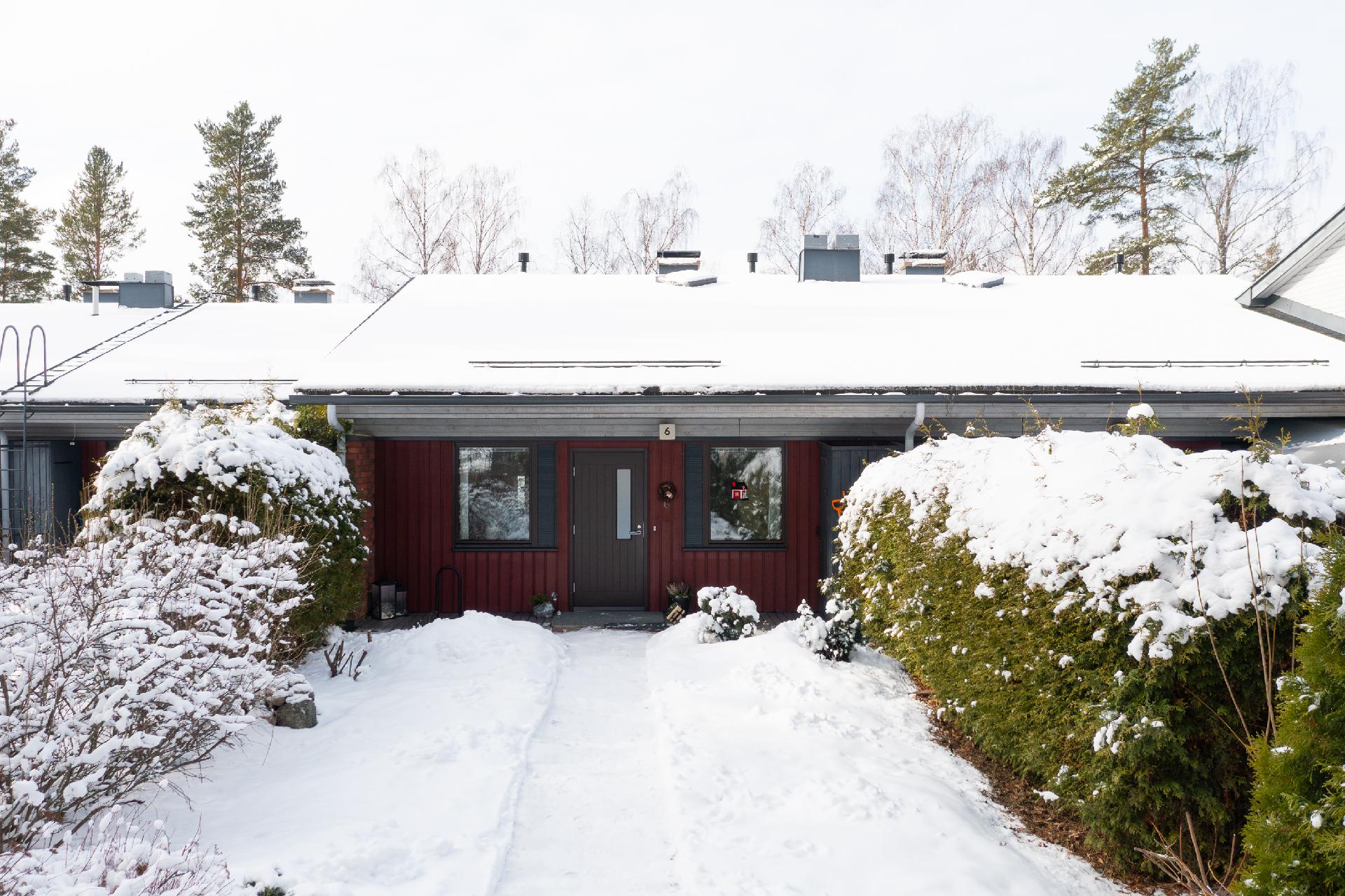 Varaslahdentie 10, Vaajakoski, Jyväskylä