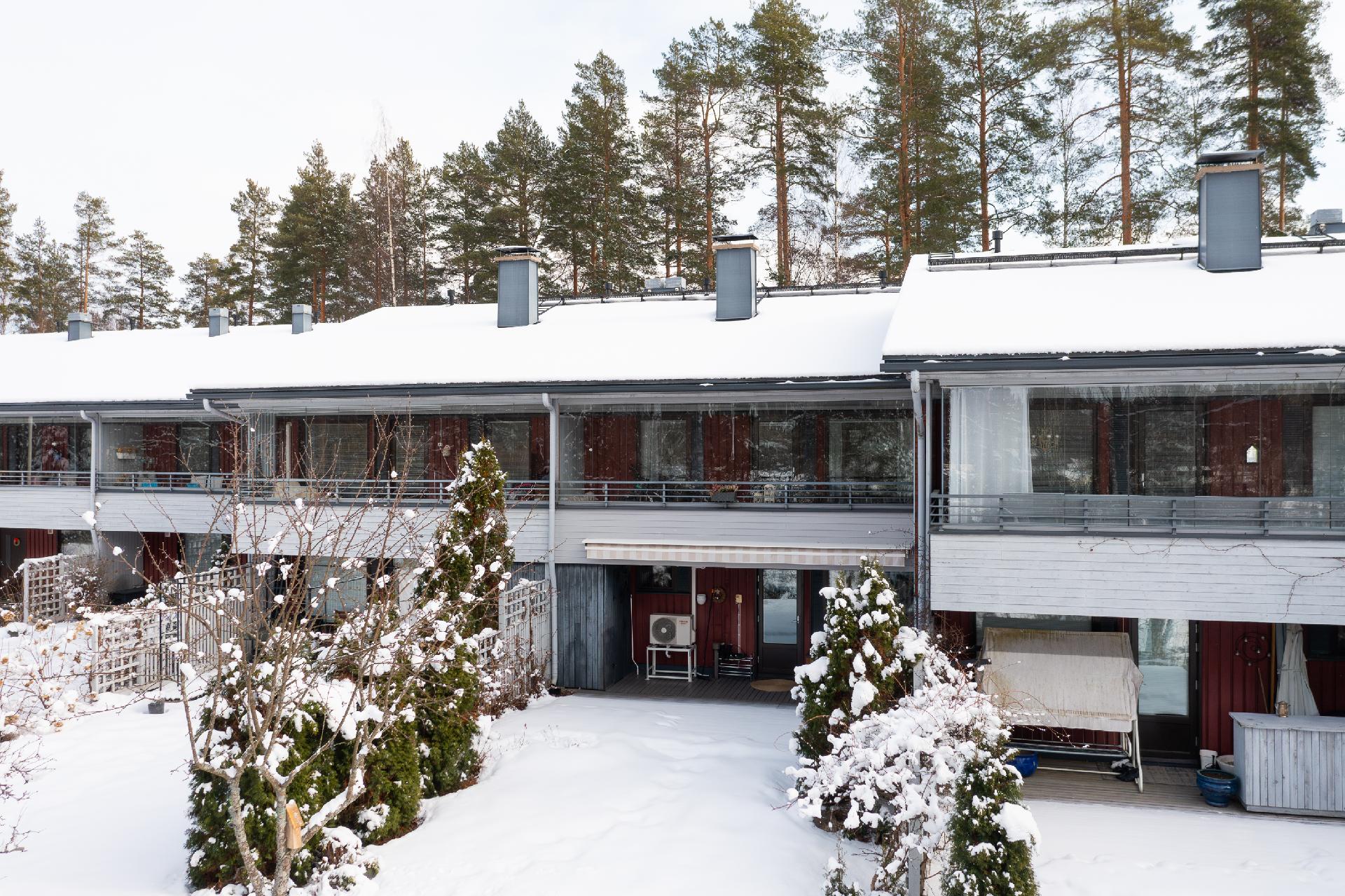 Varaslahdentie 10, Vaajakoski, Jyväskylä