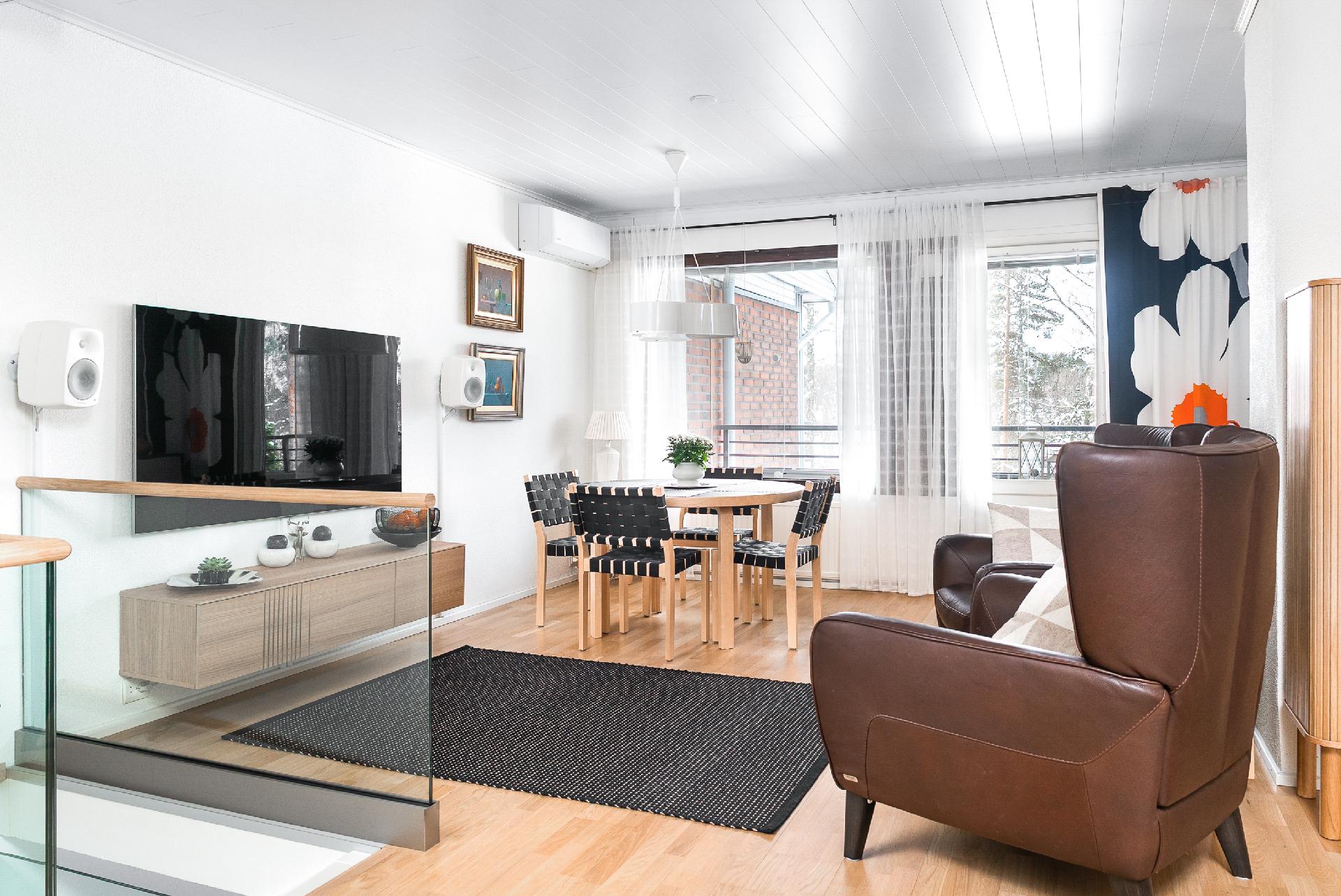 Varaslahdentie 10, Vaajakoski, Jyväskylä