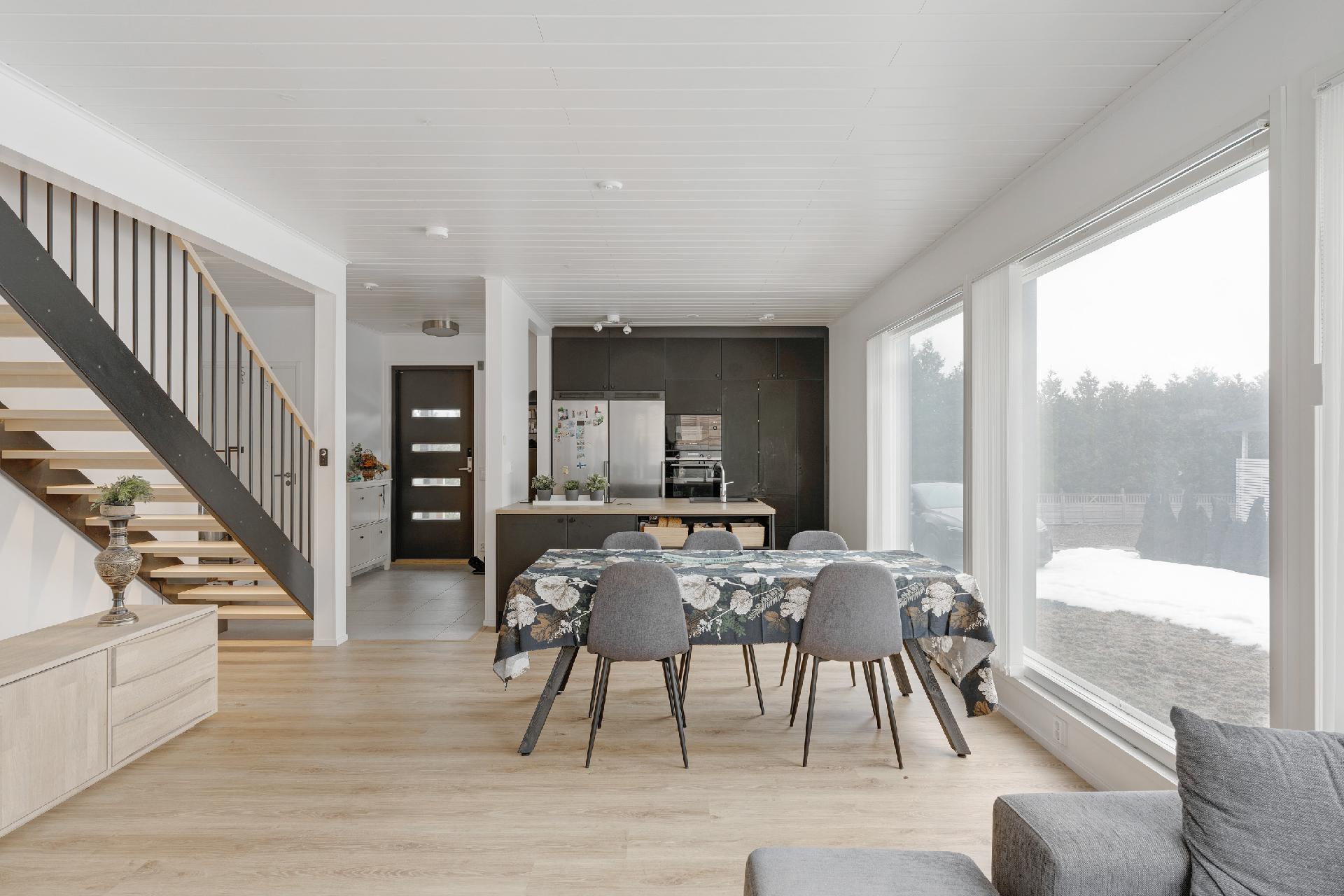 Pyökkikuja 3, Vanha Koivukylä, Vantaa