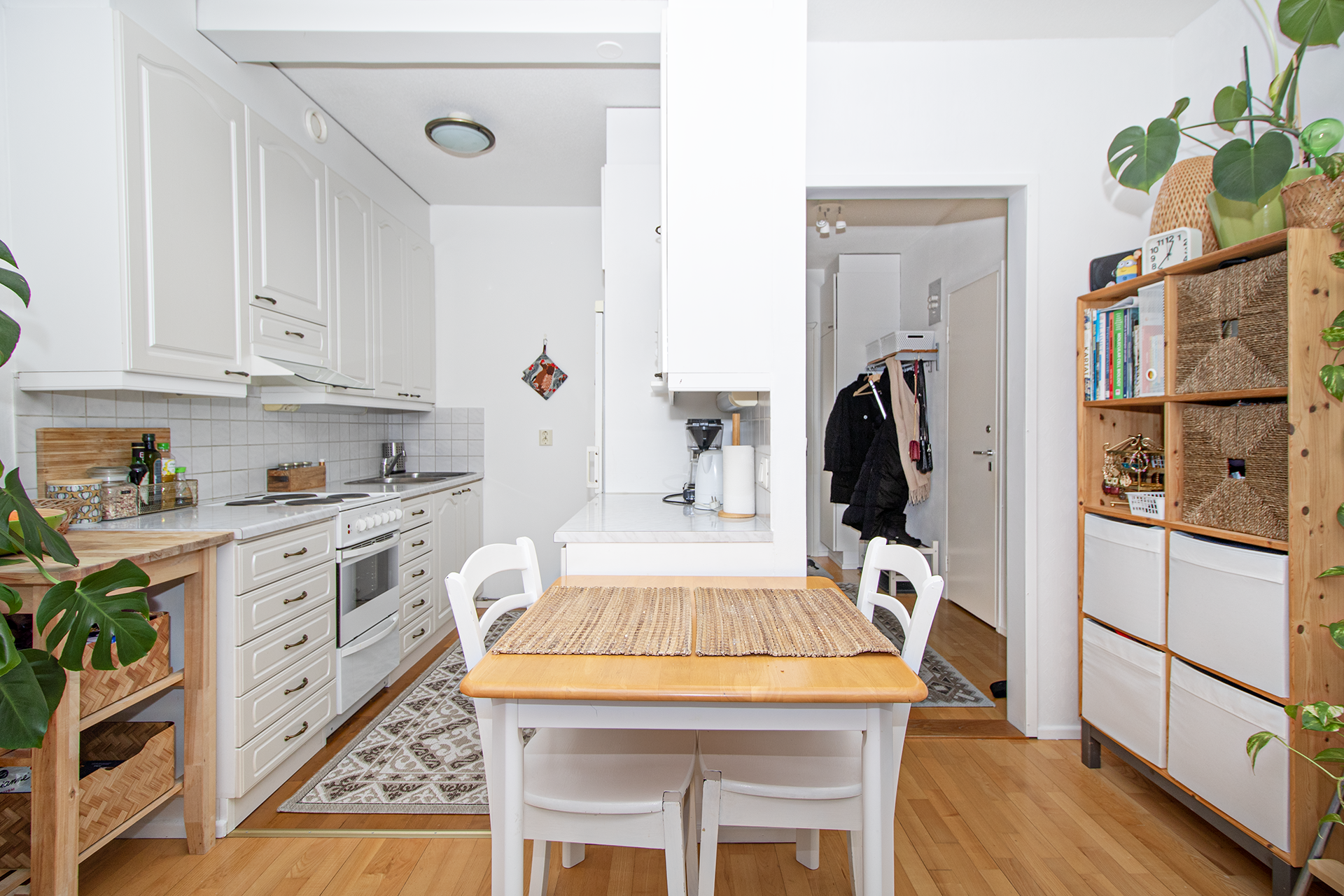 Avara pohja ratkaisu