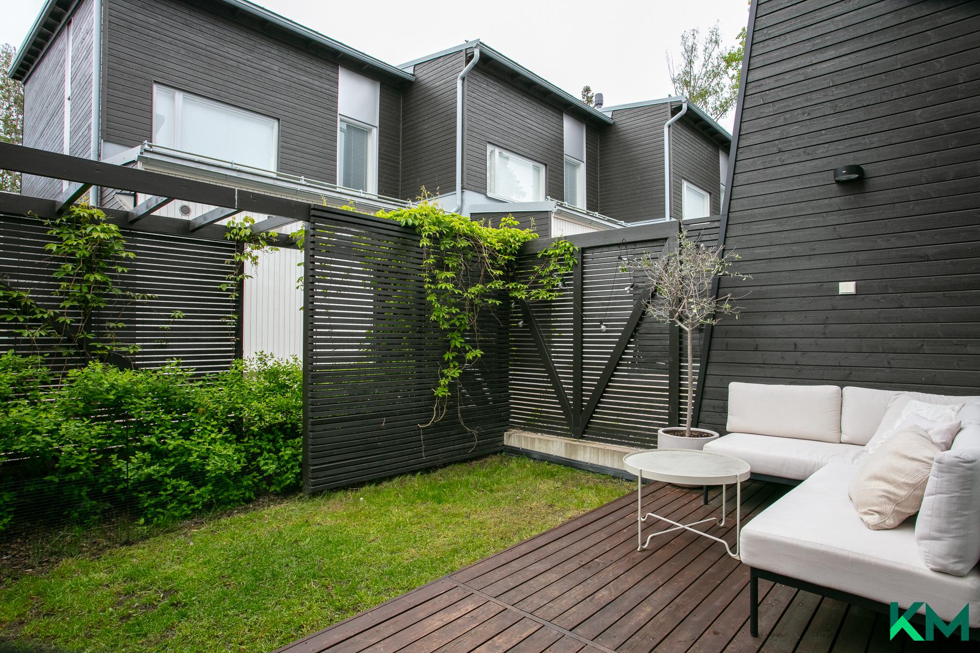 Oma piha-/terassialue