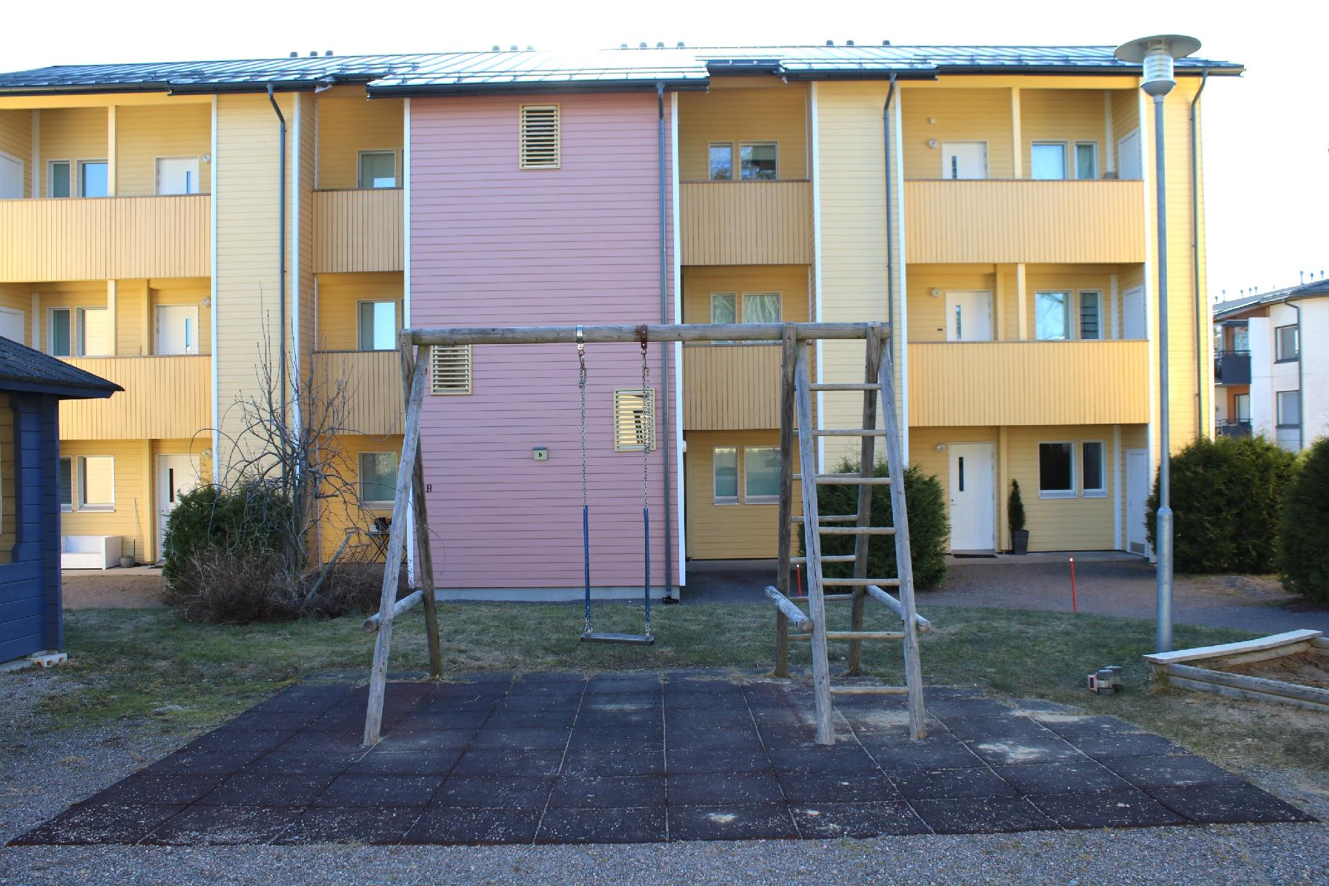 Sisäpihan leikkialue