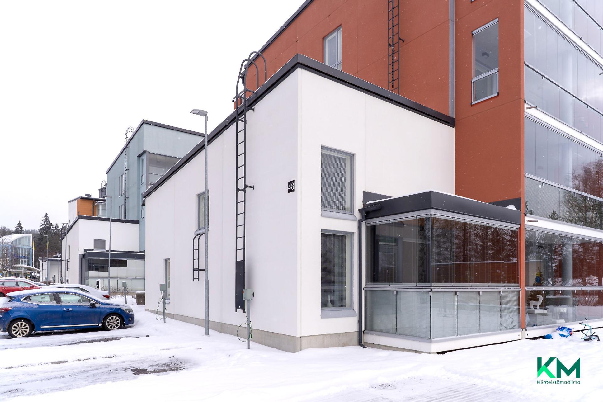 Todella uniikki kerrostaloasunto, jolla ei ylä- ja alakerran naapureita