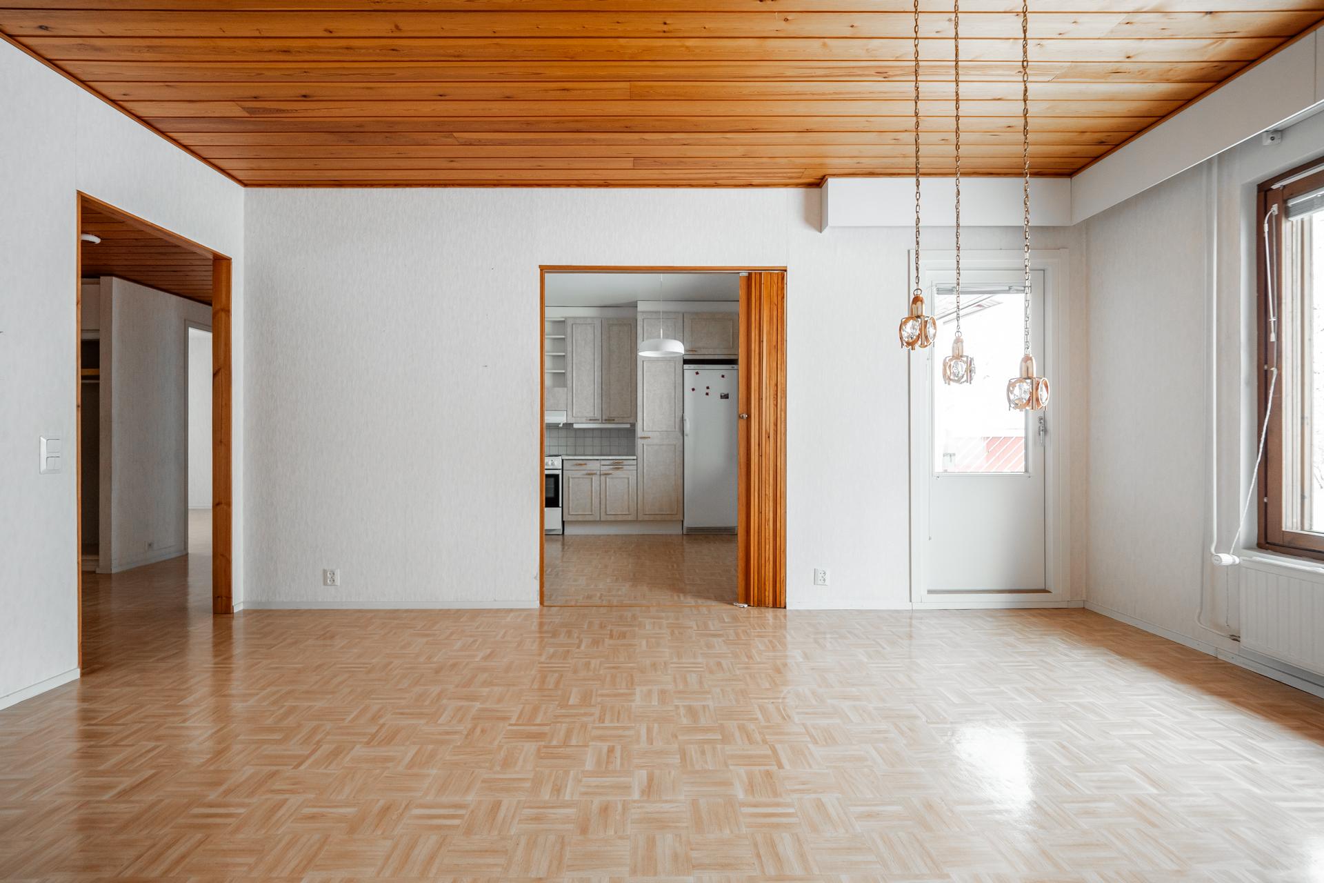 Välskärintie 4, Hönttämäki, Oulu