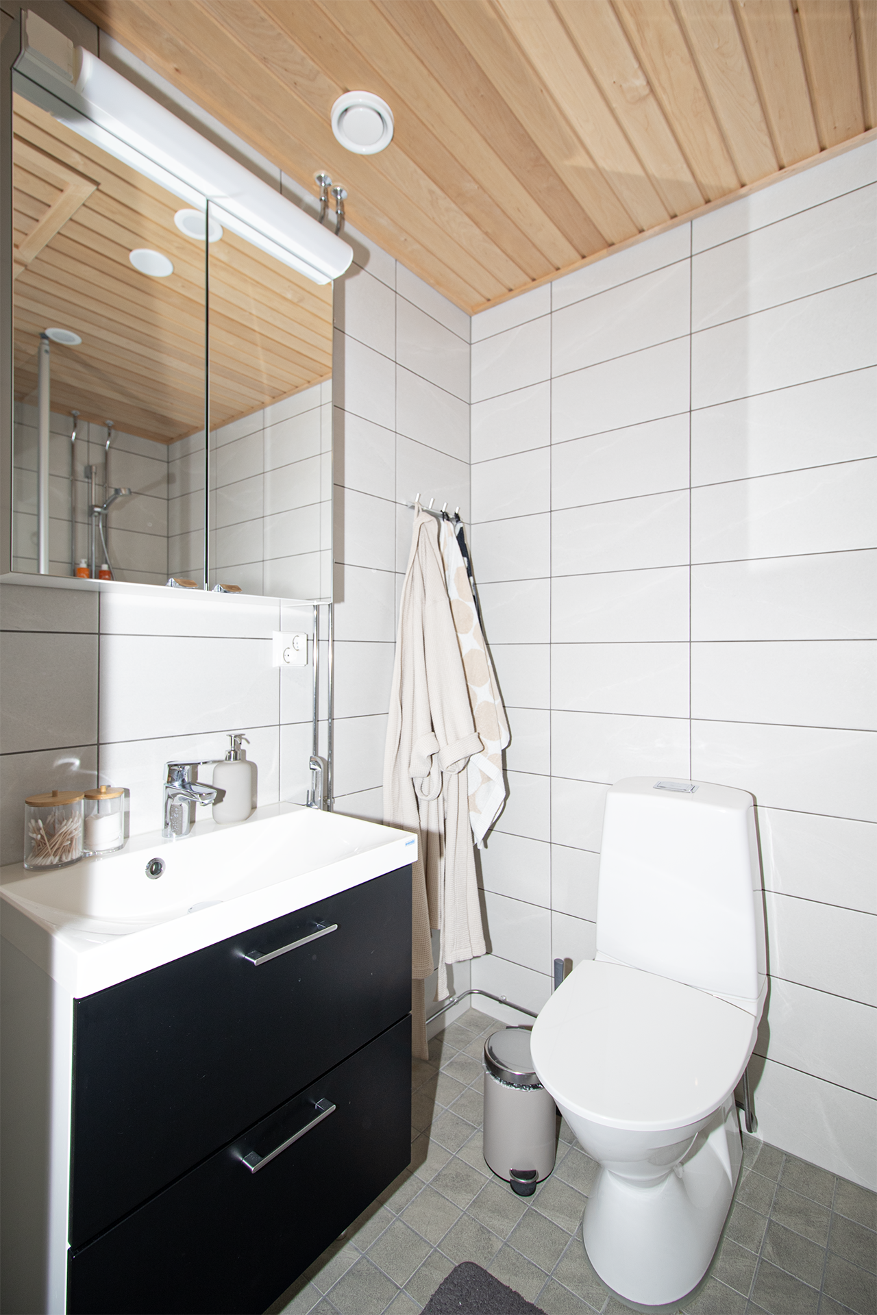 Hiihtäjäntie 9, Puijonlaakso, Kuopio