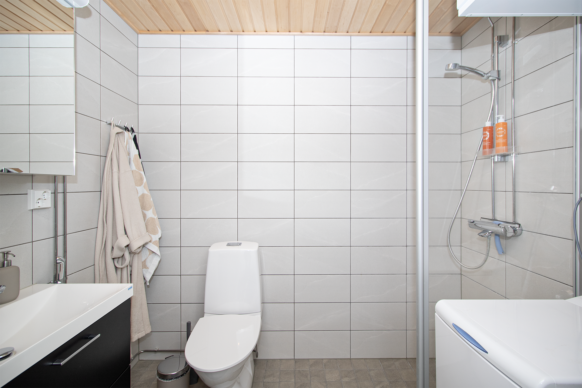 Hiihtäjäntie 9, Puijonlaakso, Kuopio