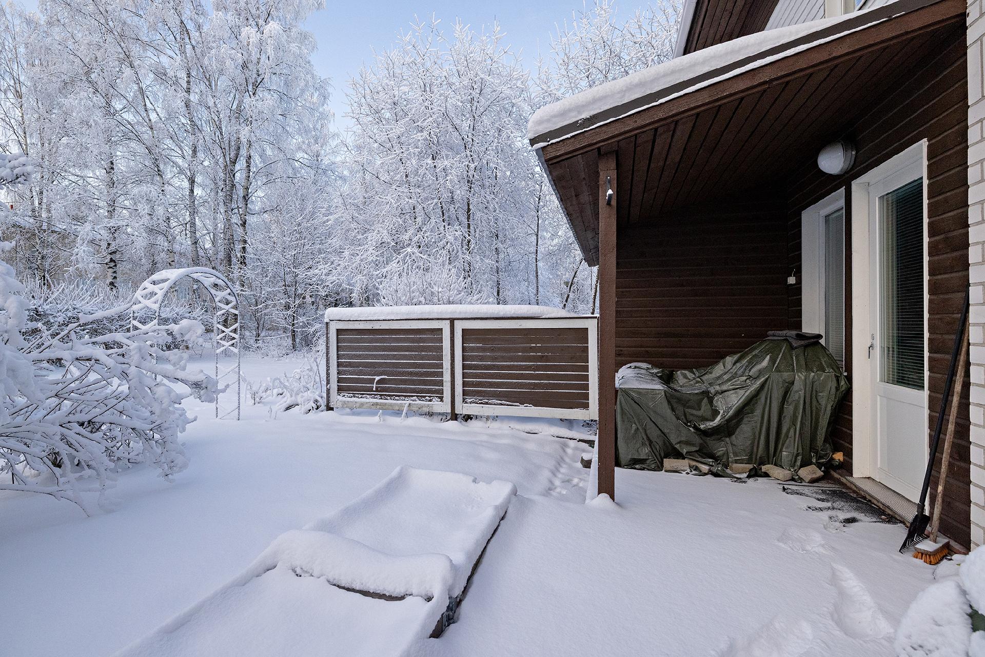 Lahnatie 12, Pyykösjärvi, Oulu