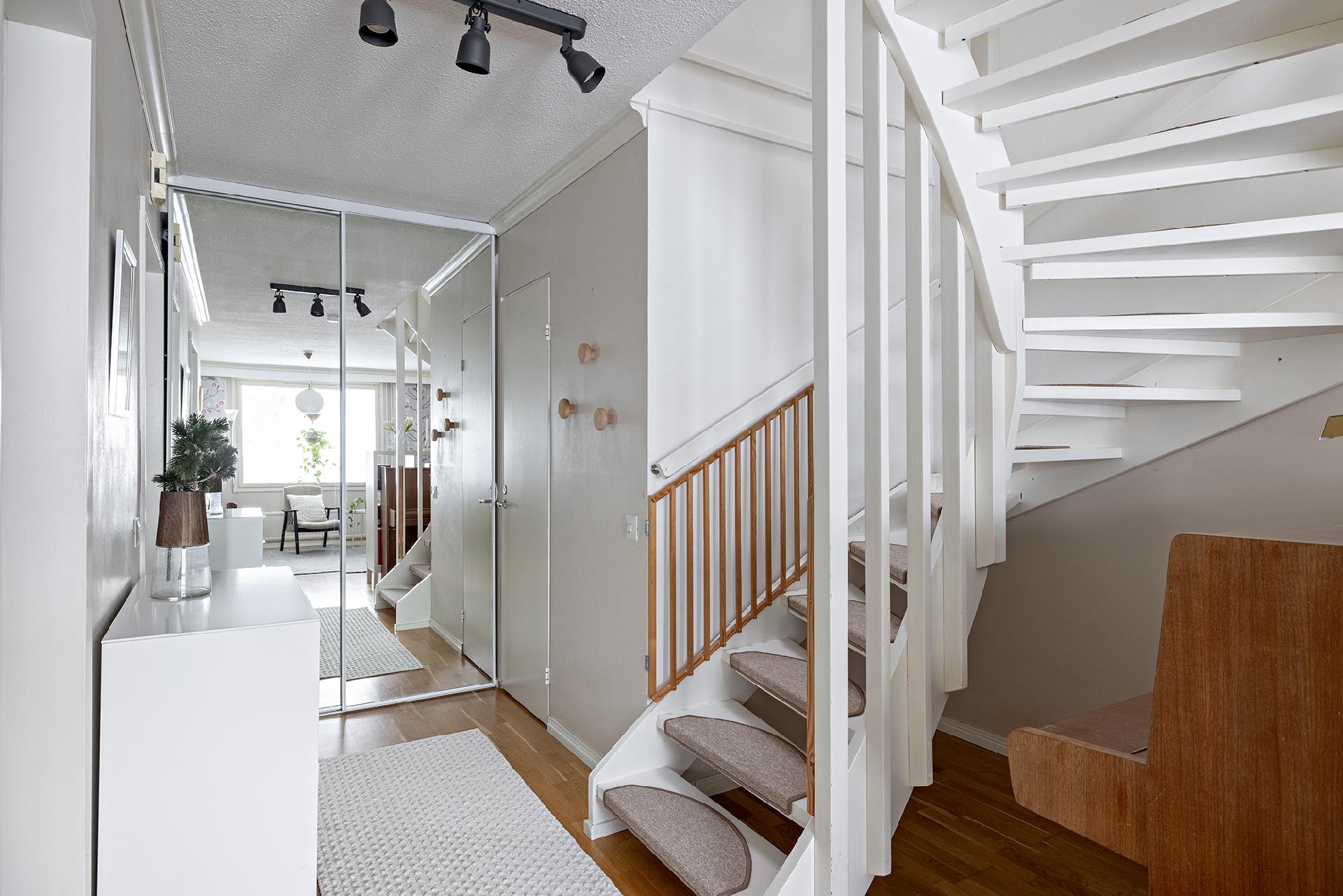 Lahnatie 12, Pyykösjärvi, Oulu