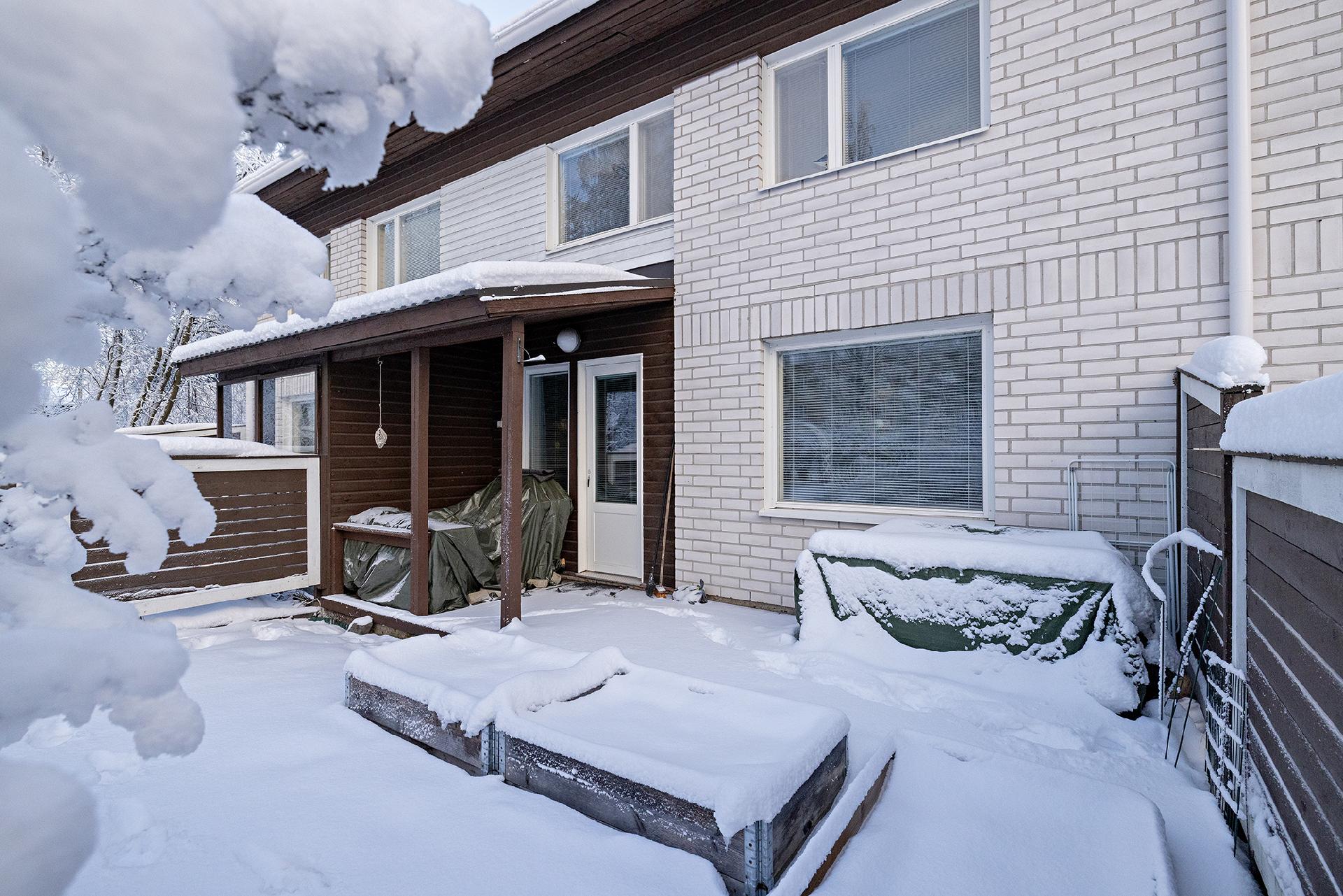 Lahnatie 12, Pyykösjärvi, Oulu