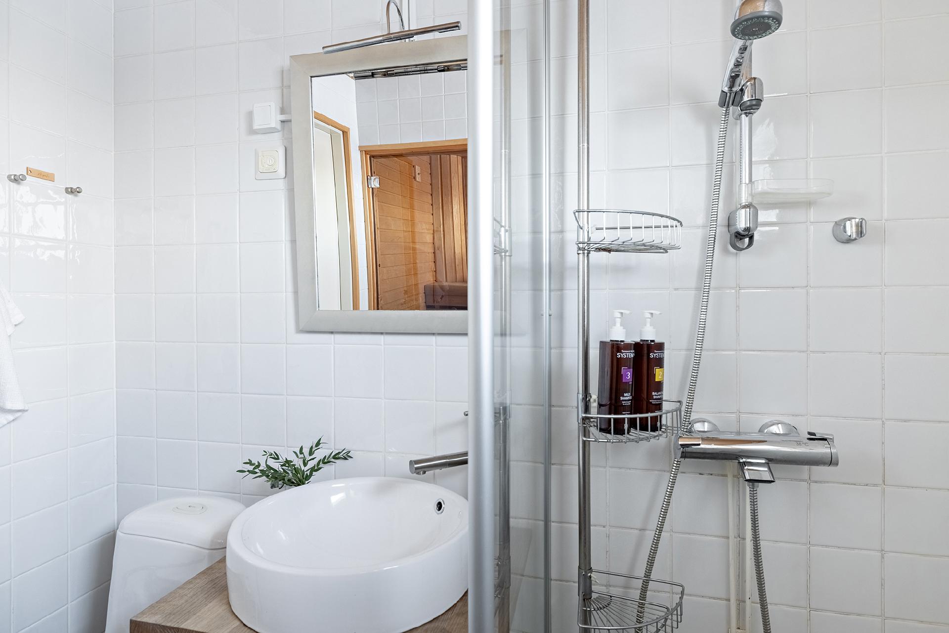 Lahnatie 12, Pyykösjärvi, Oulu