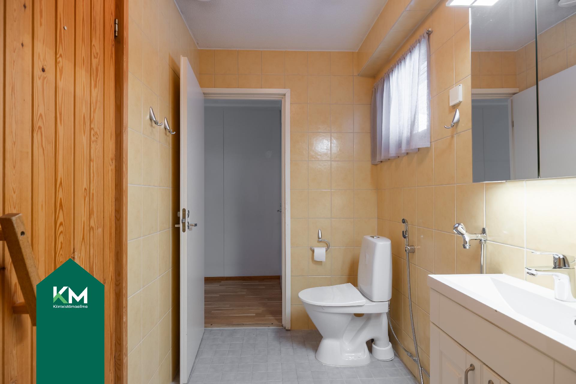 Pesuhuoneen kalusteet on uusittu 2019