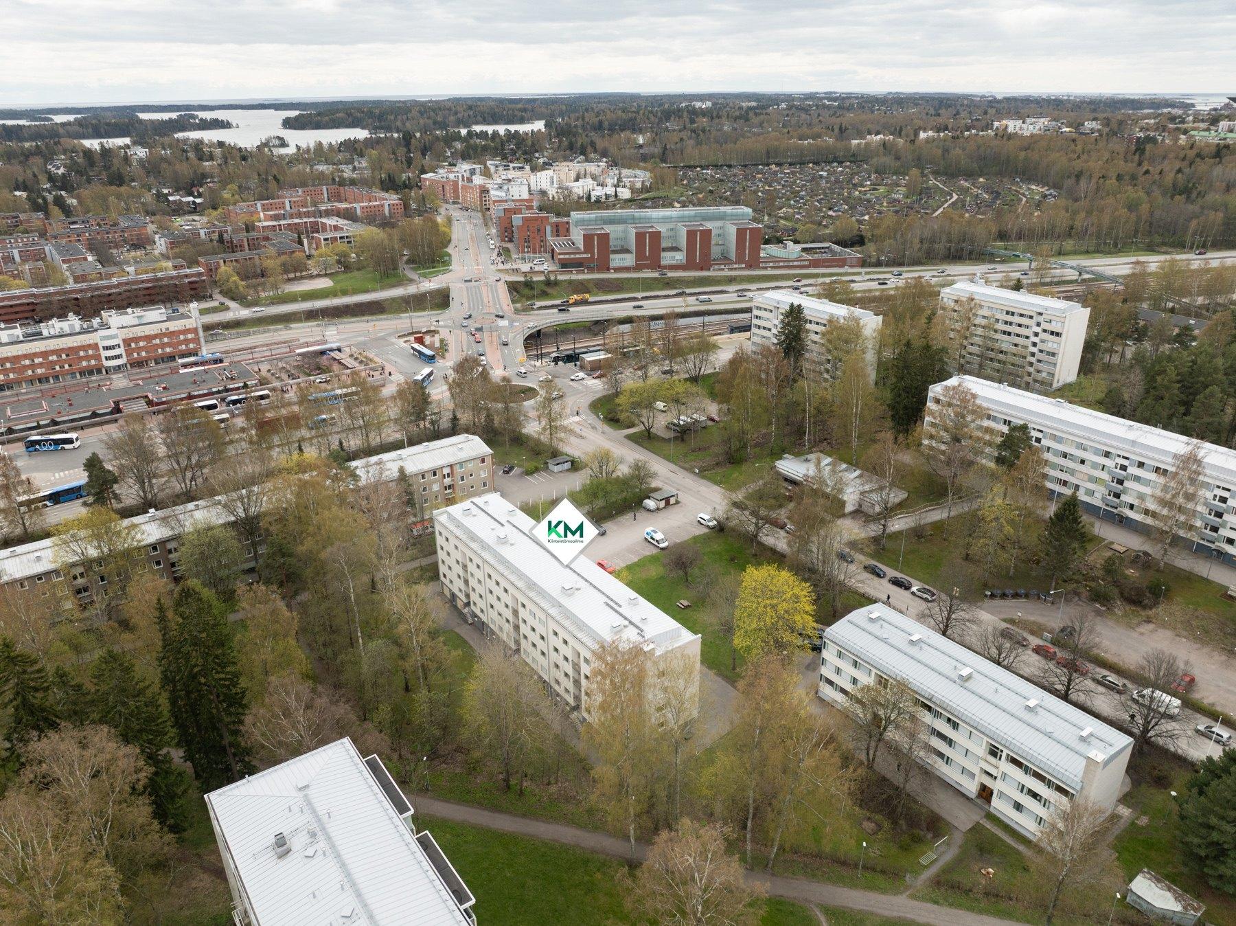 Ilmakuva lähialueesta - tiet Marjaniemeen ja Siilitielle