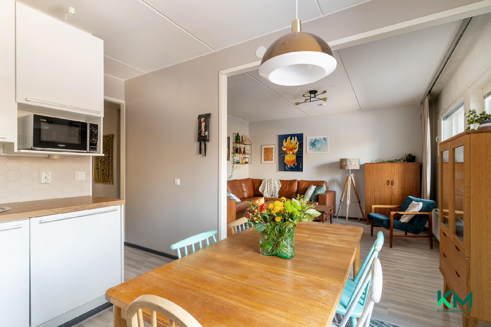 Isolukontie 4, Suorama, Kangasala