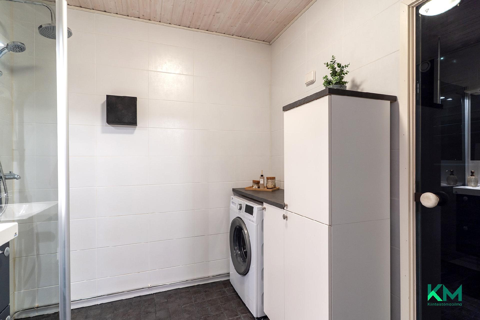 Isolukontie 4, Suorama, Kangasala