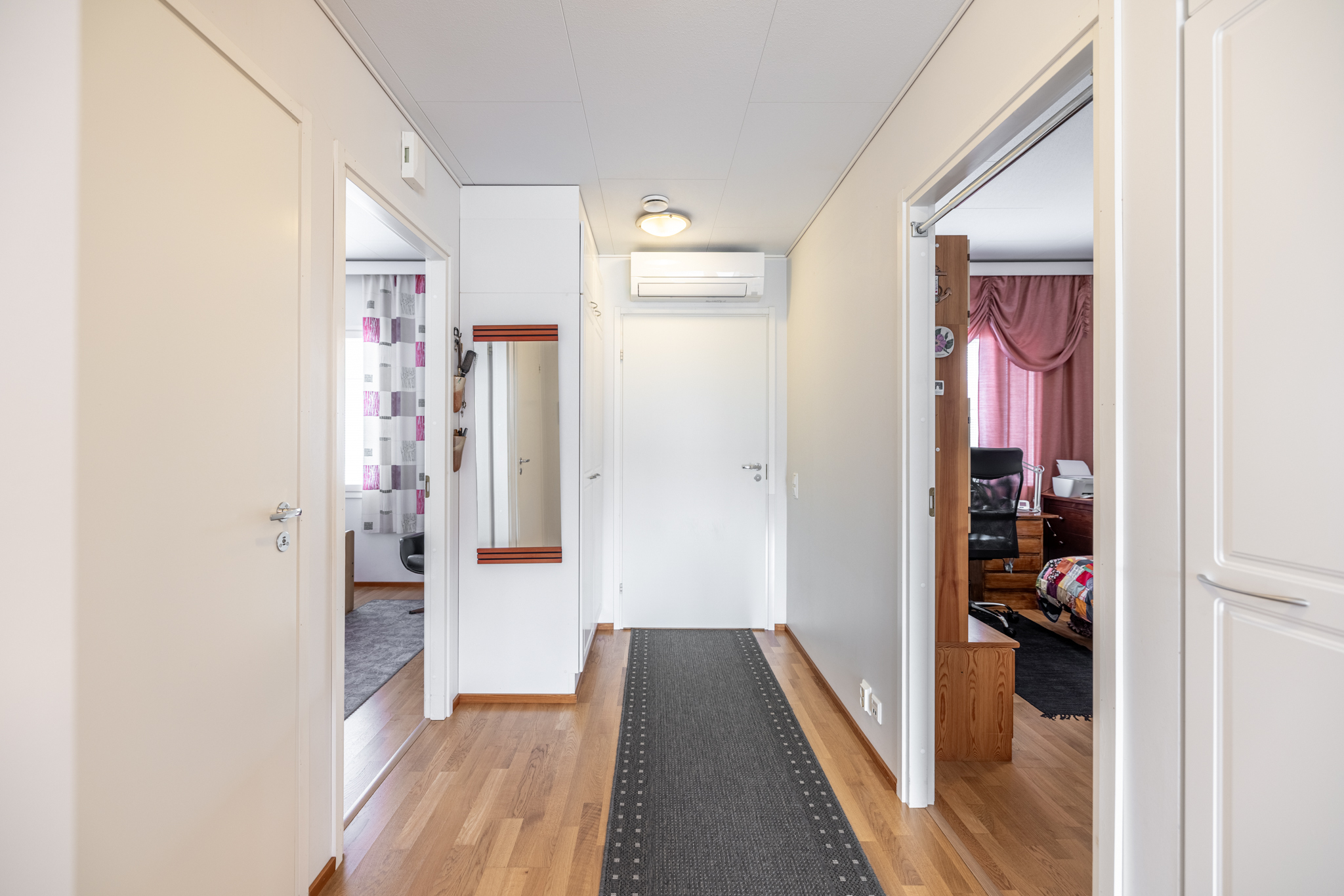 Eteisessä ilmalämpöpumppu